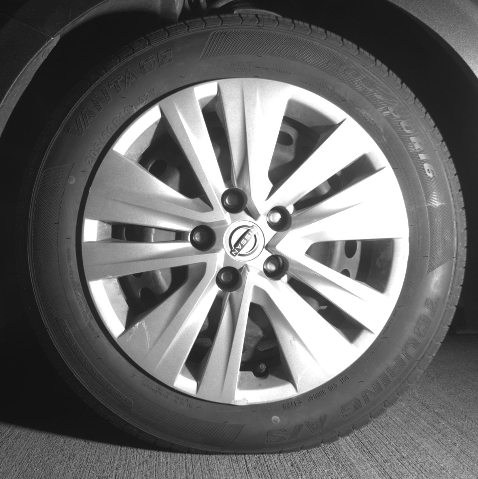 Thumbnail: 2025 Nissan Sentra - 9