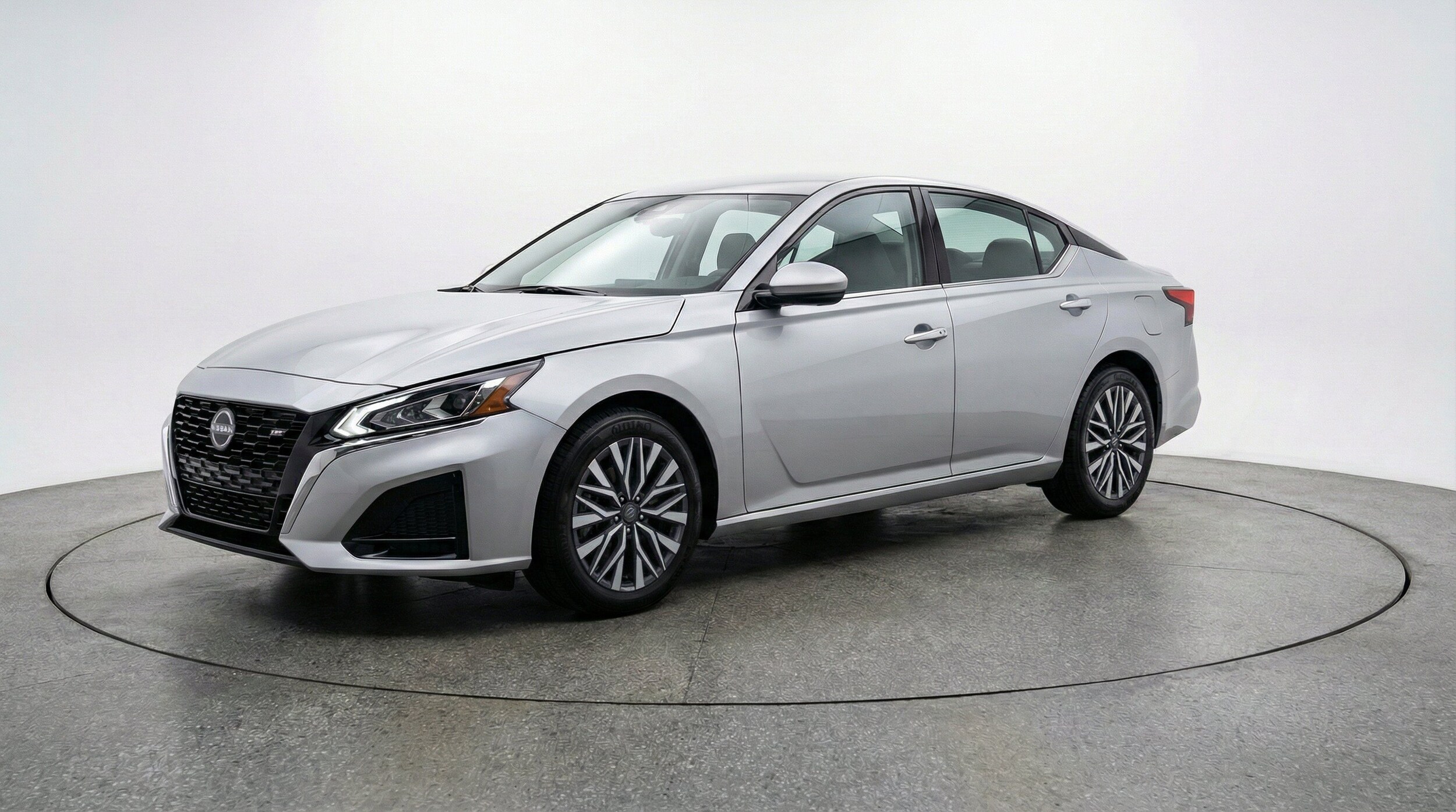 Thumbnail: 2025 Nissan Altima - 3