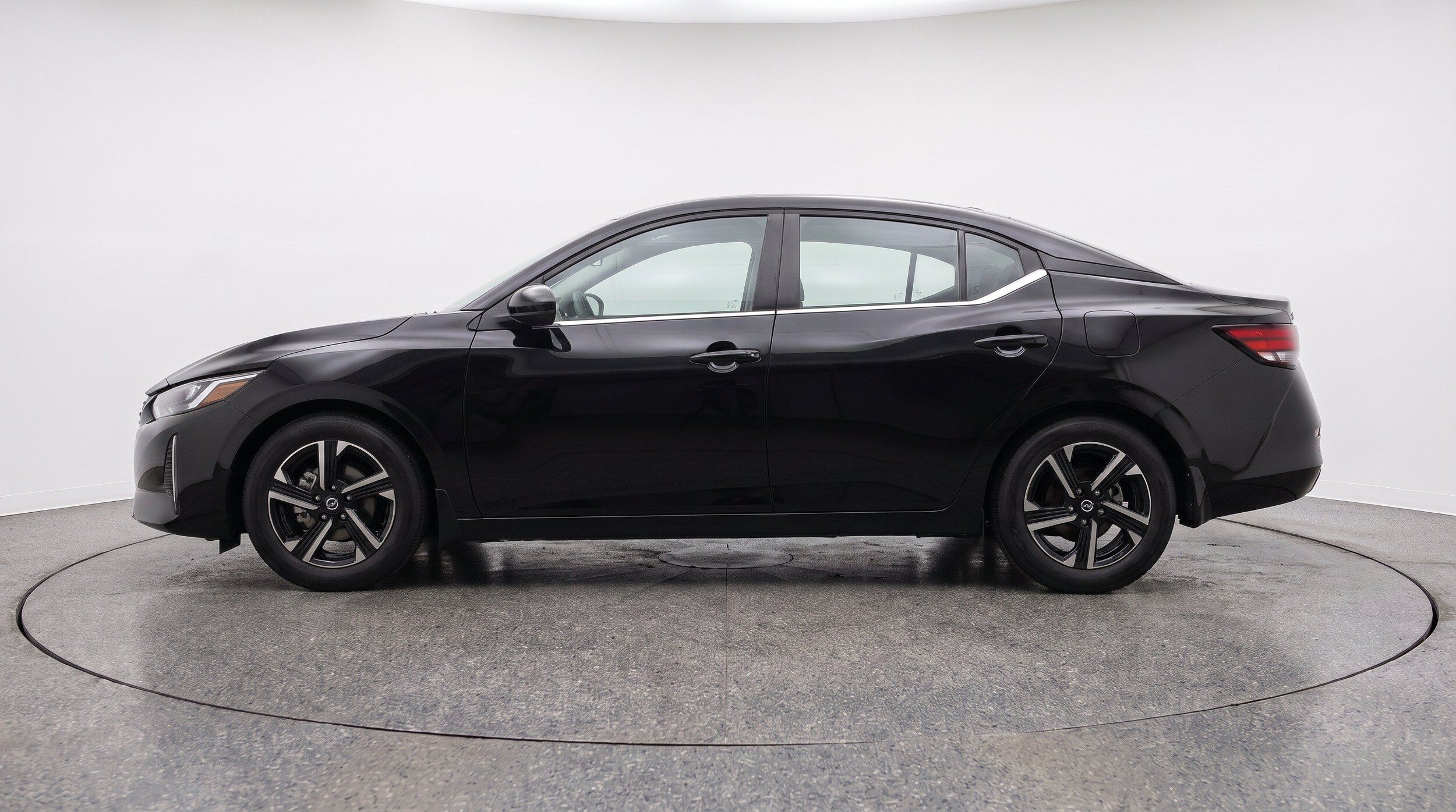 Thumbnail: 2025 Nissan Sentra - 5