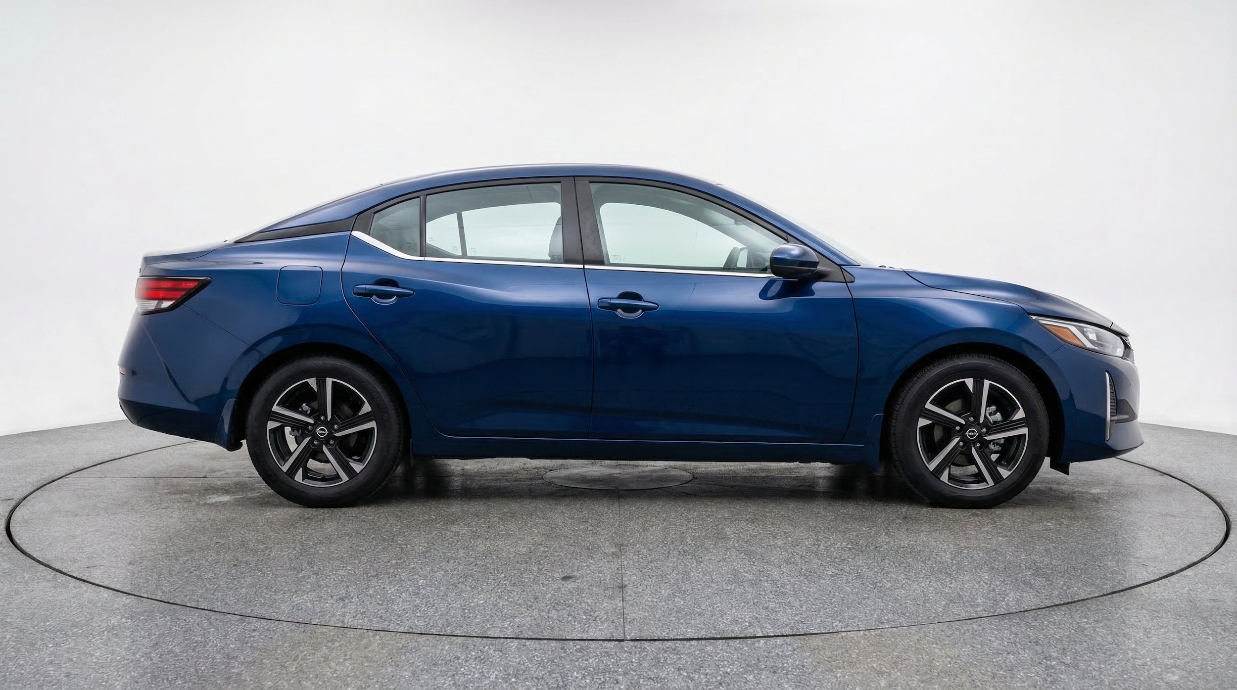 Thumbnail: 2025 Nissan Sentra - 11