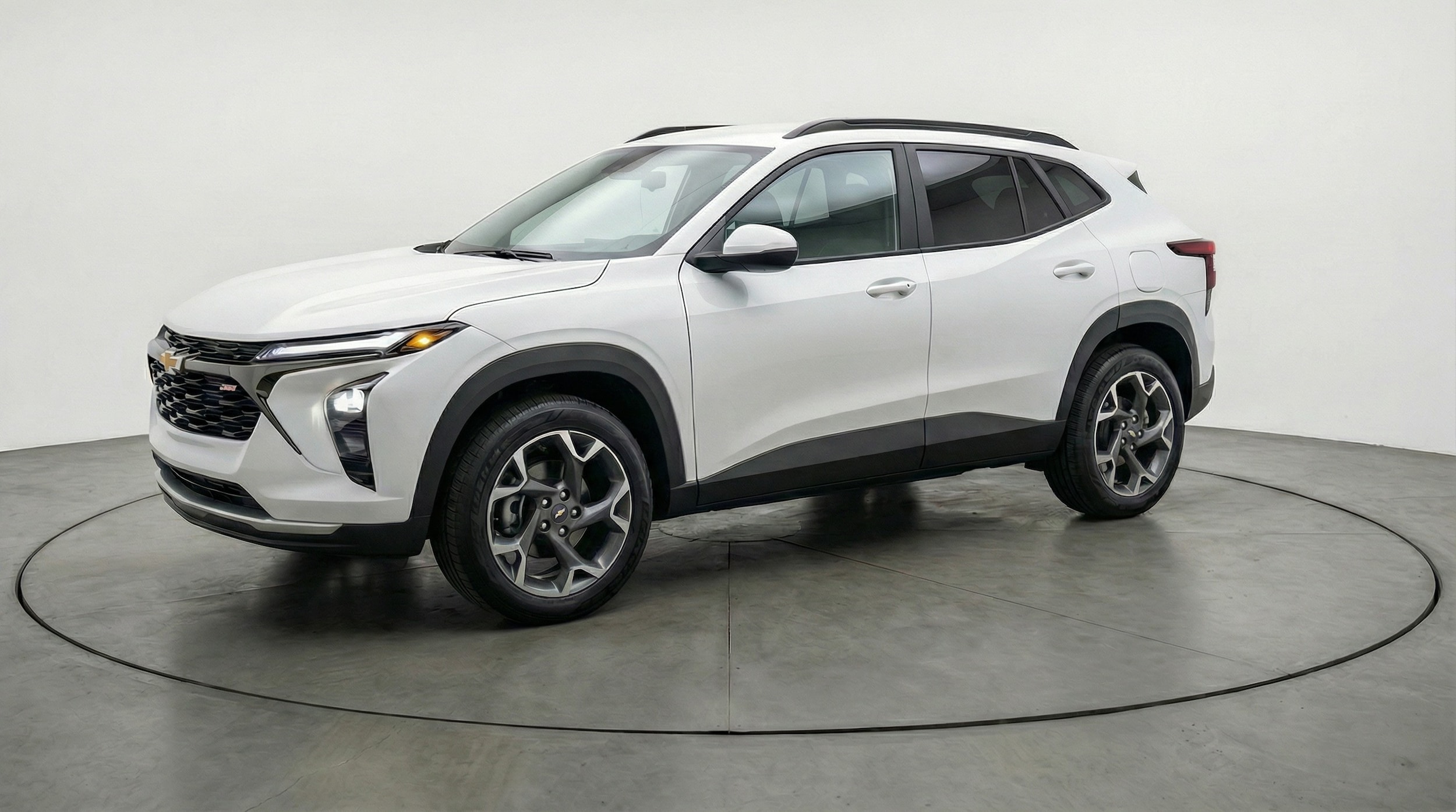 Thumbnail: 2025 Chevrolet Trax - 3