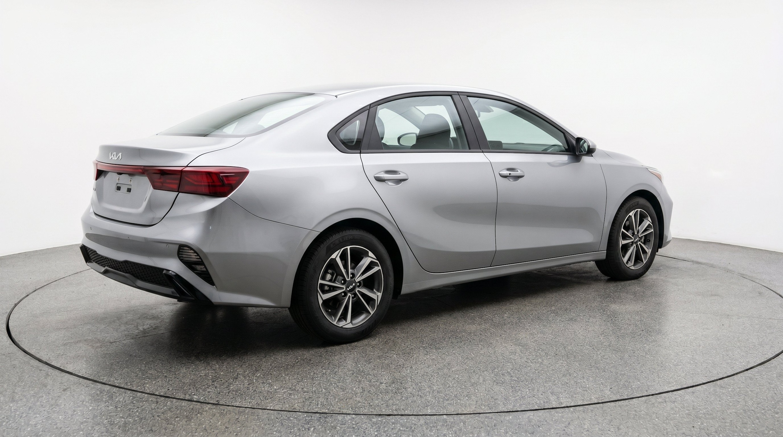 Thumbnail: 2024 Kia Forte - 9