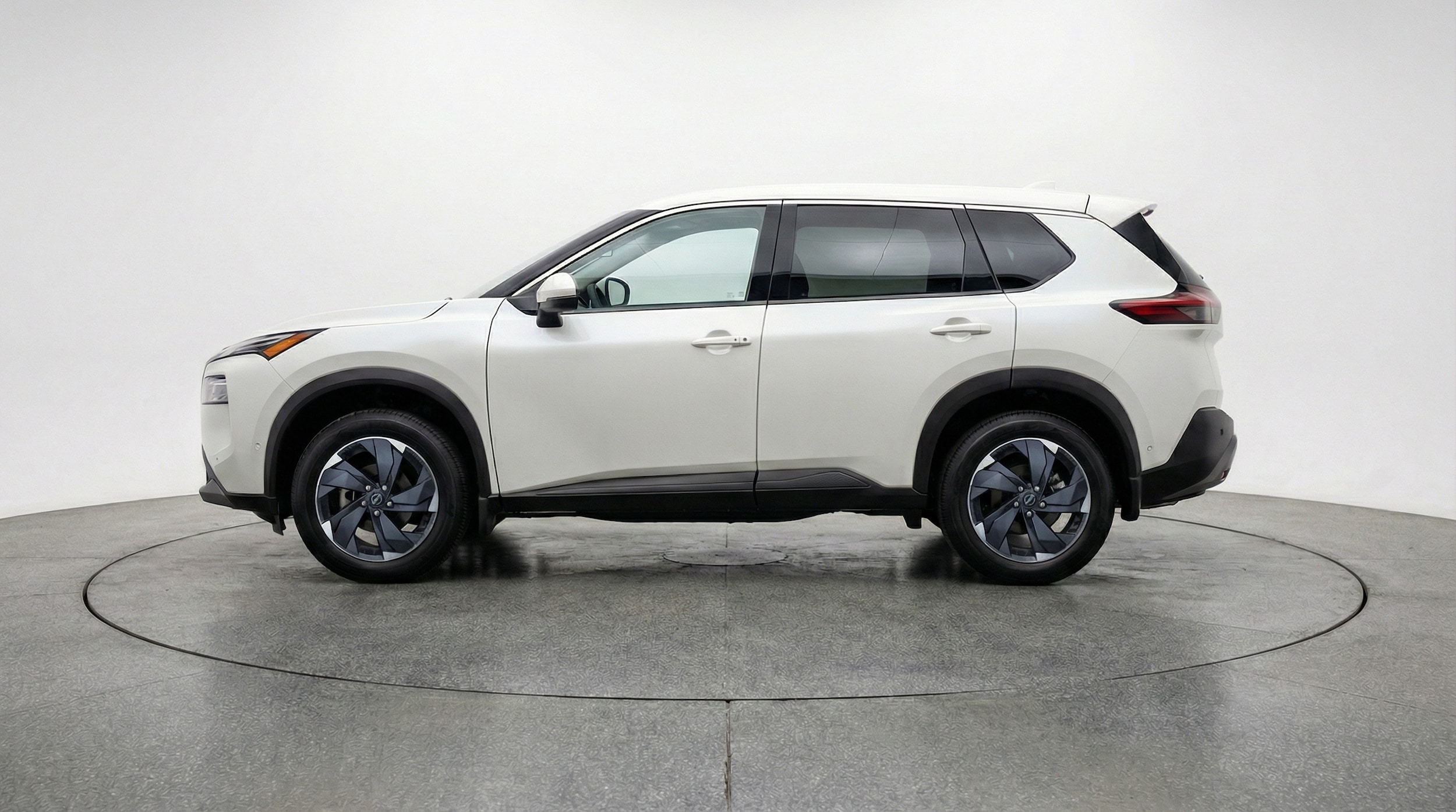 Thumbnail: 2025 Nissan Rogue - 4