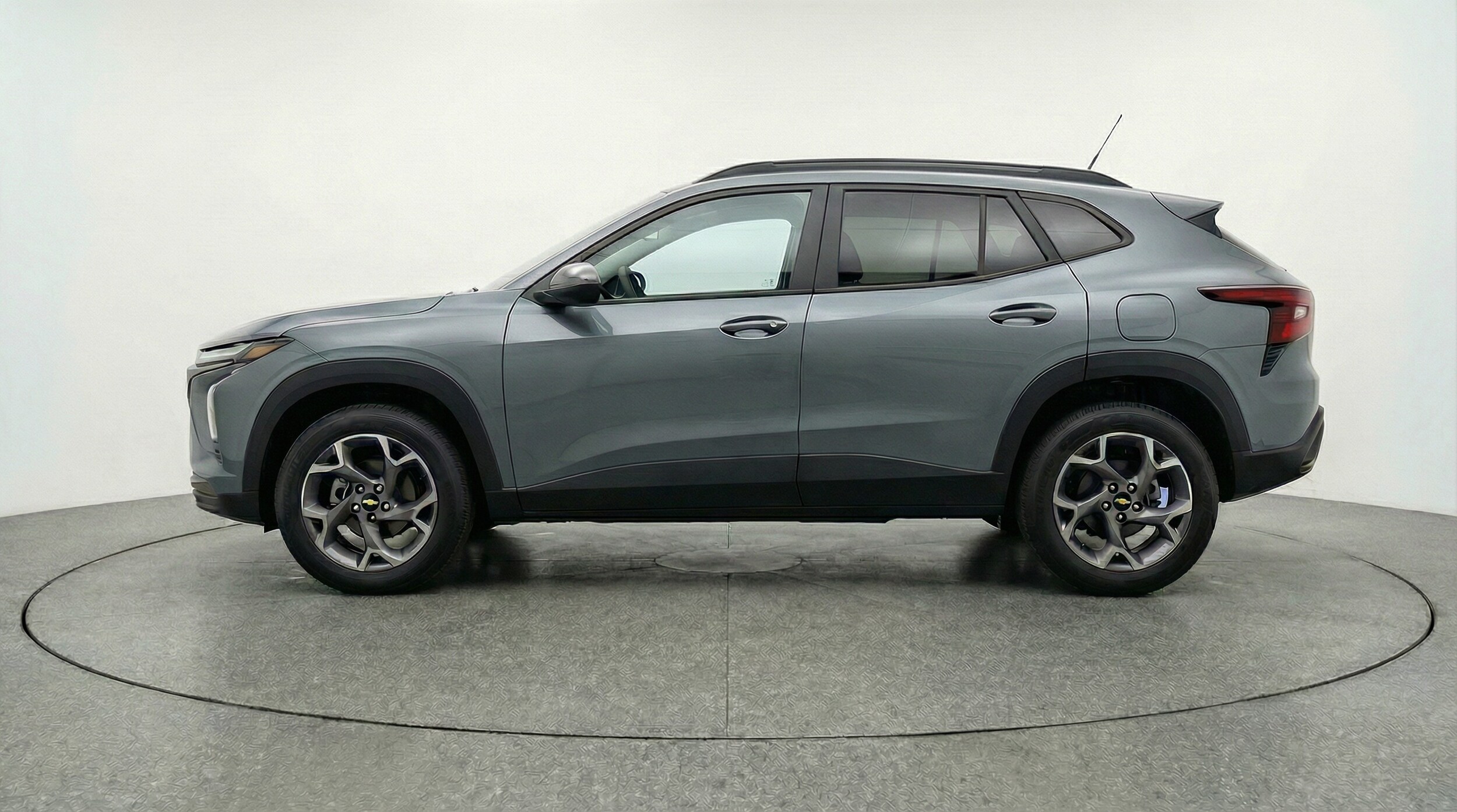 Thumbnail: 2025 Chevrolet Trax - 4