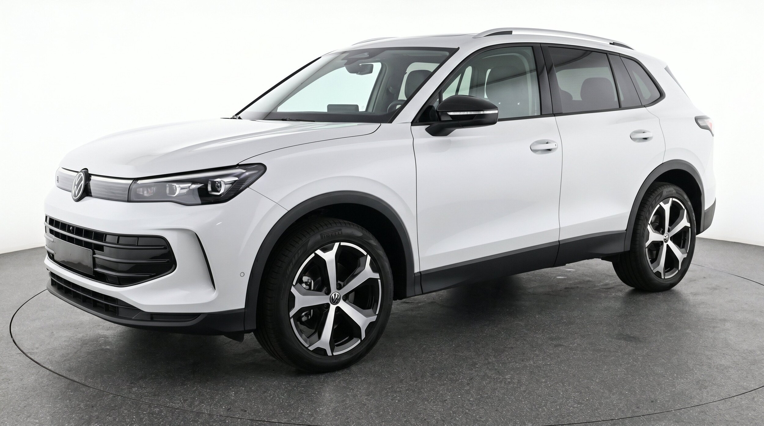 Thumbnail: 2026 Volkswagen Tiguan - 3