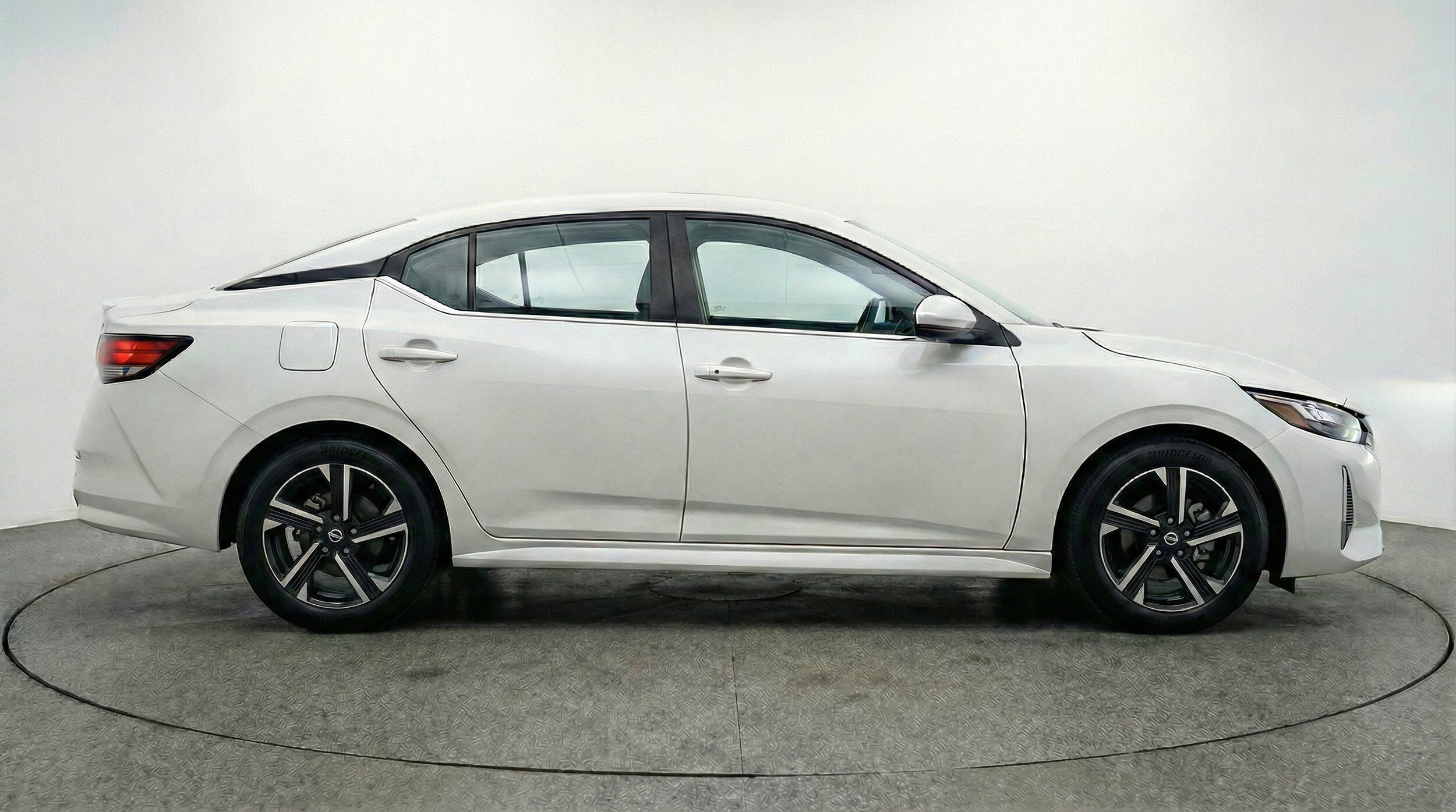 Thumbnail: 2025 Nissan Sentra - 11