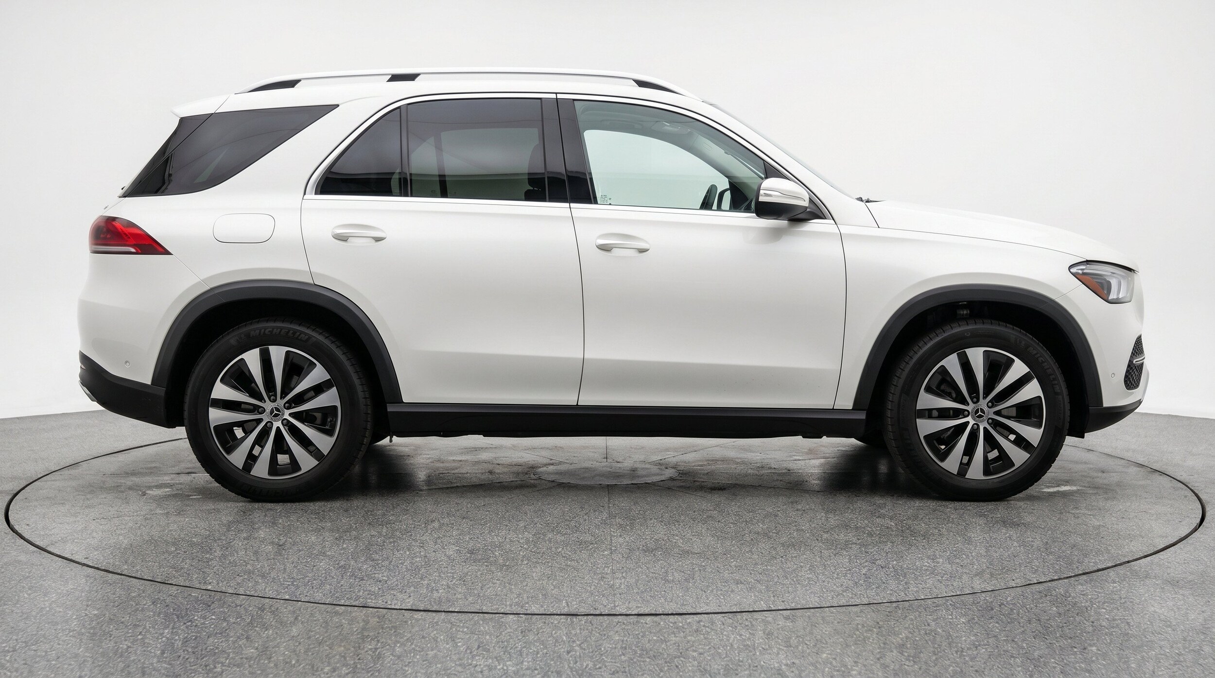 Thumbnail: 2026 Mercedes-Benz GLE - 11