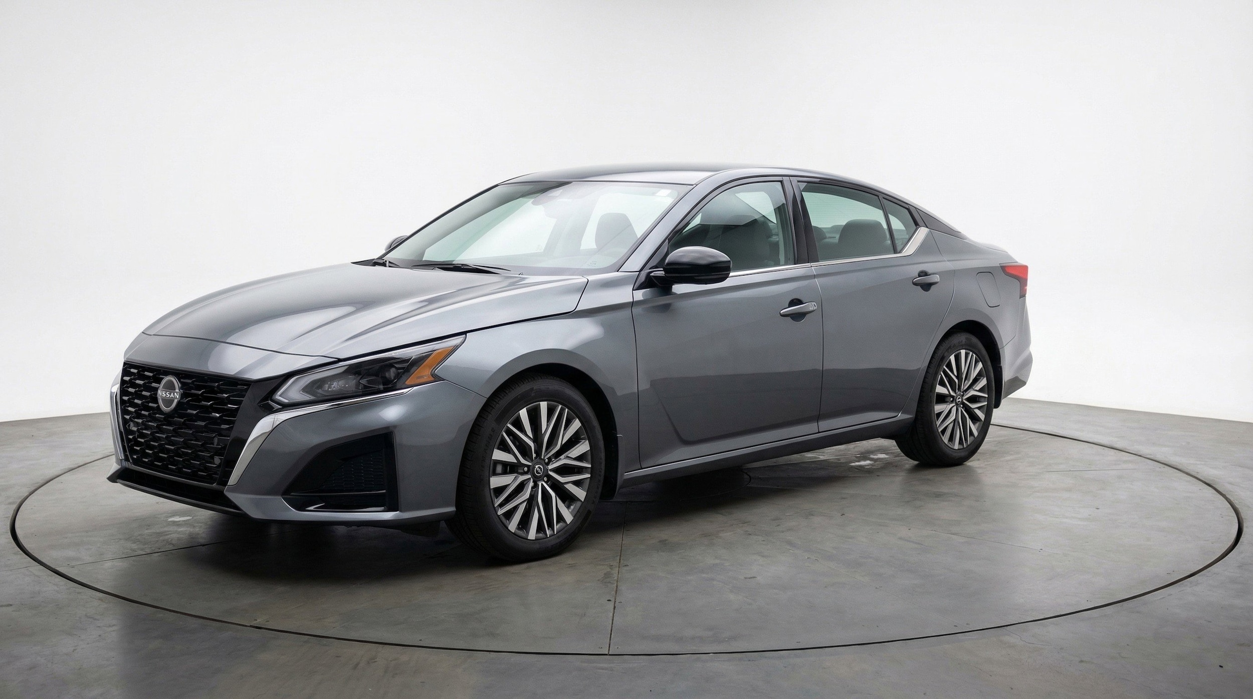 Thumbnail: 2025 Nissan Altima - 3