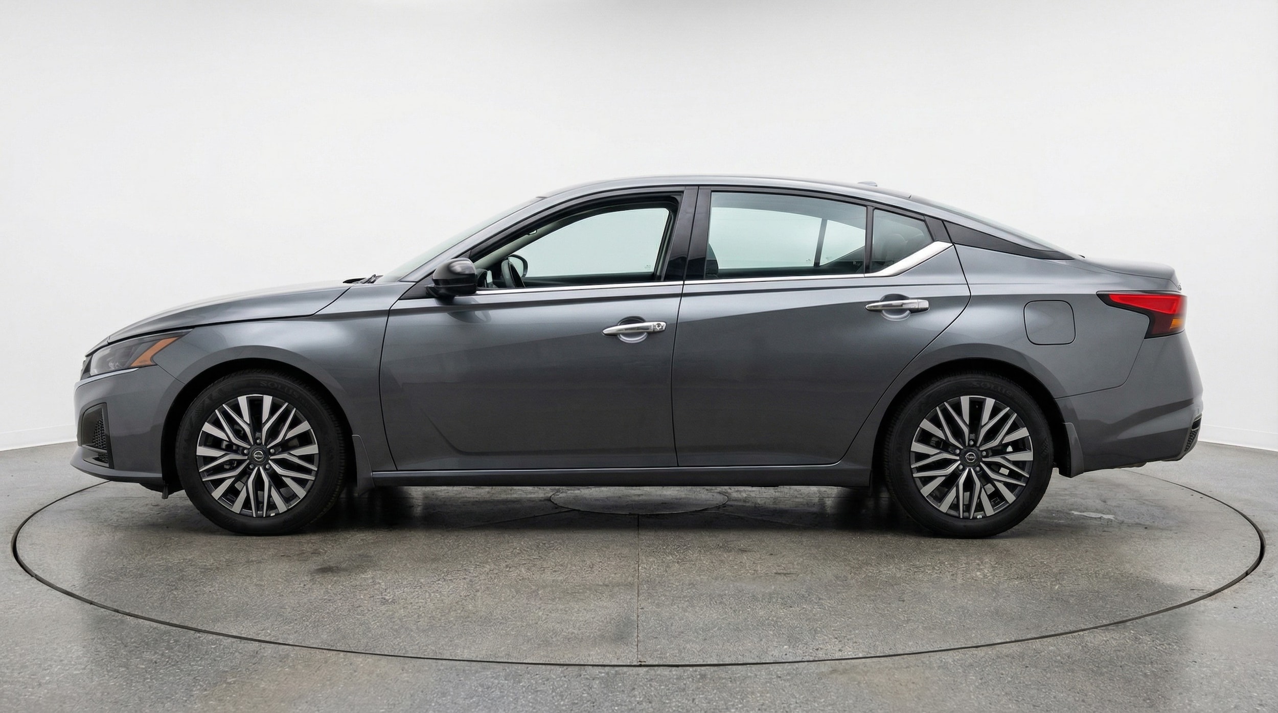 Thumbnail: 2025 Nissan Altima - 4