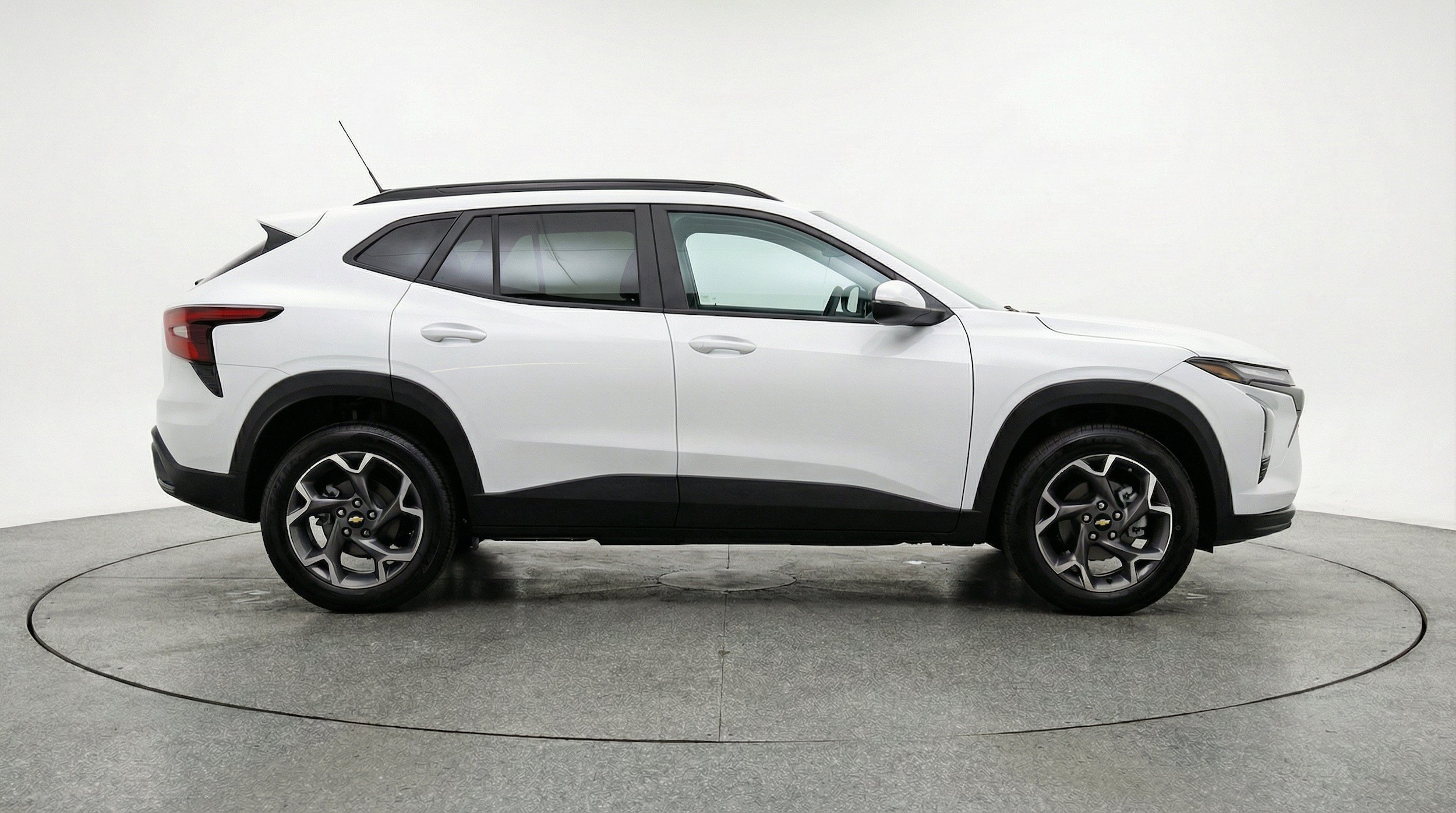 Thumbnail: 2025 Chevrolet Trax - 11