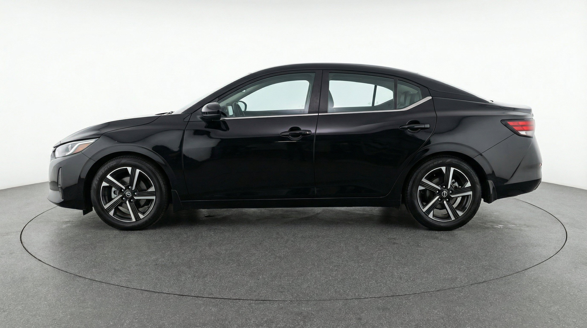 Thumbnail: 2025 Nissan Sentra - 5
