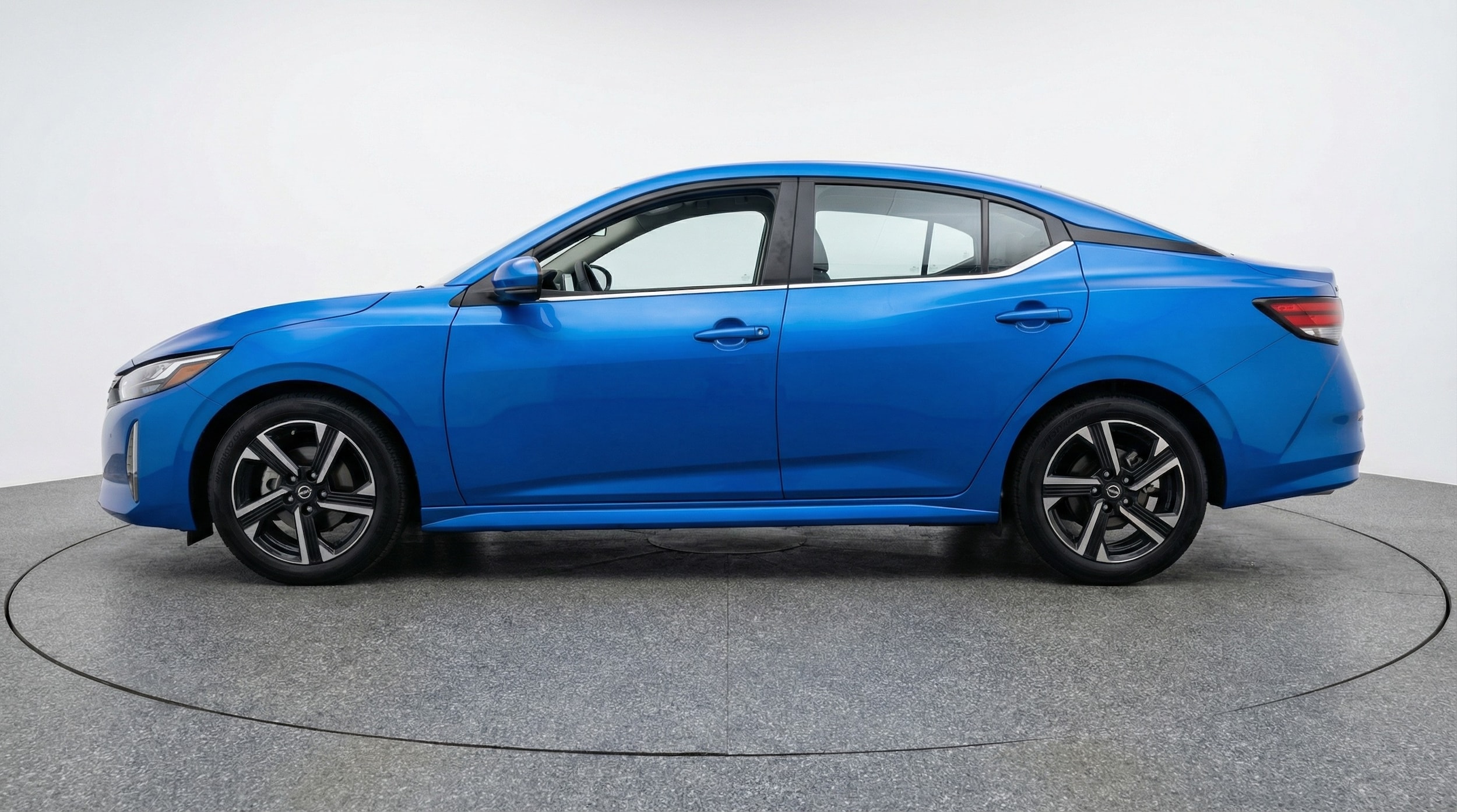 Thumbnail: 2025 Nissan Sentra - 4