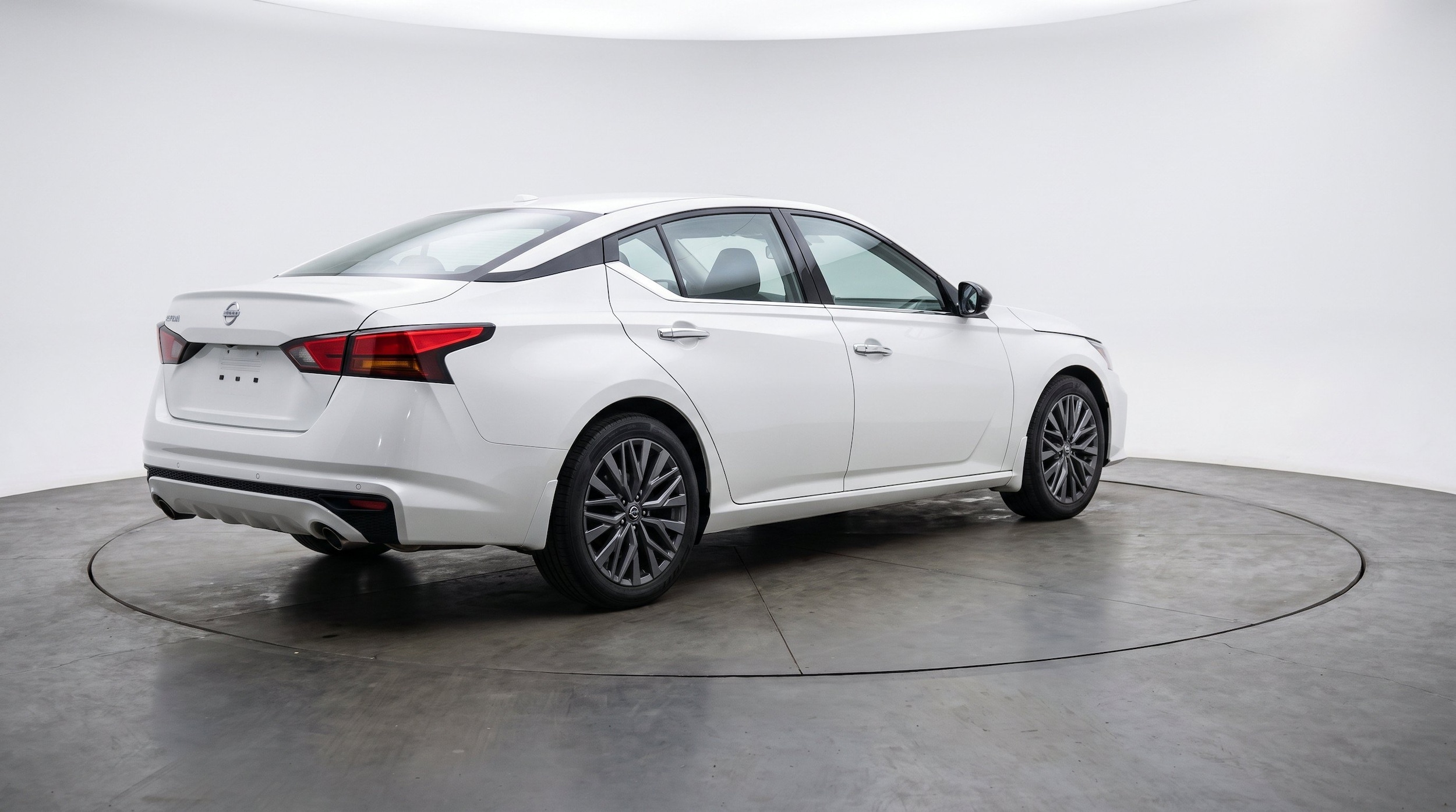 Thumbnail: 2025 Nissan Altima - 9