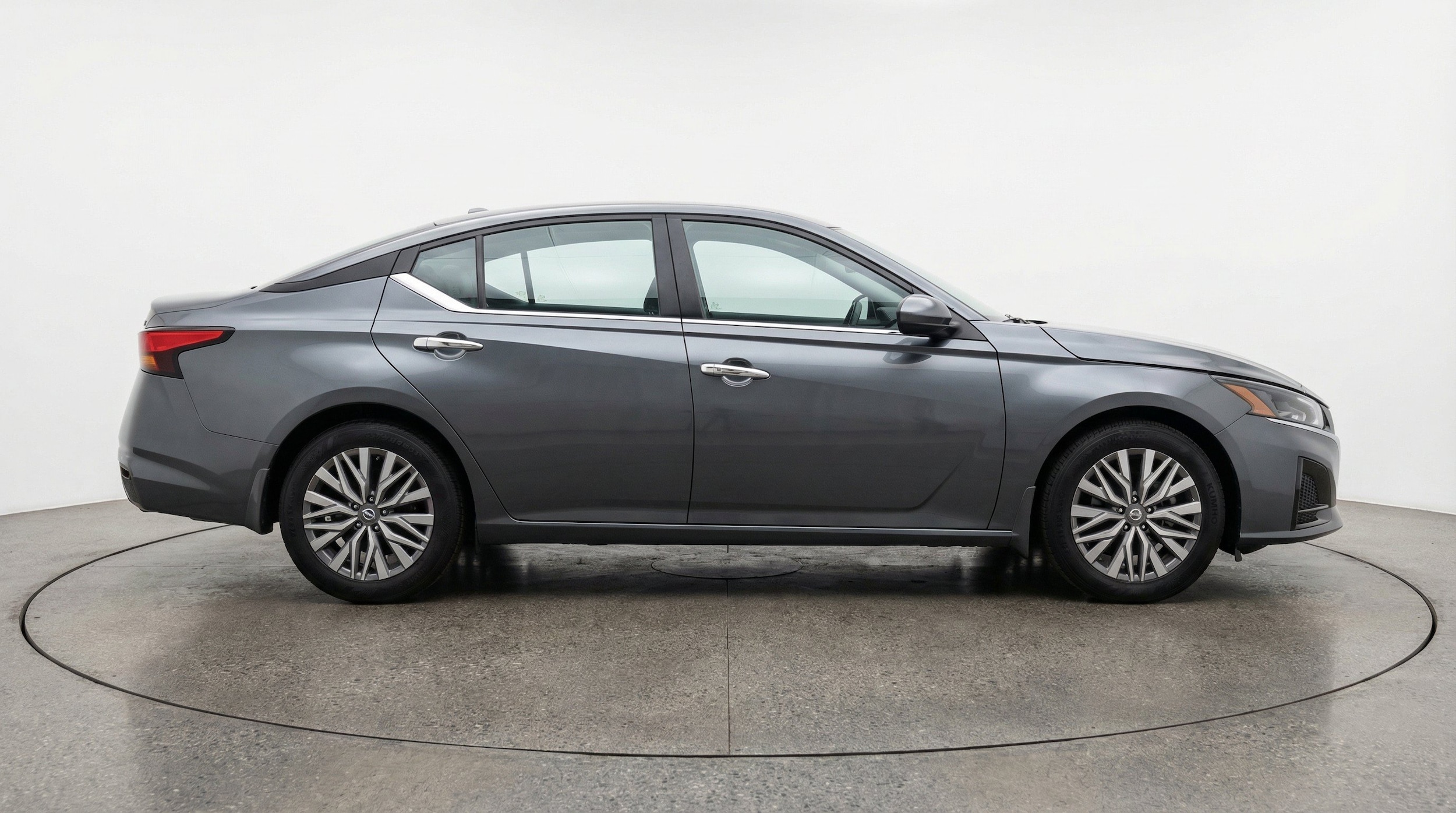 Thumbnail: 2025 Nissan Altima - 10