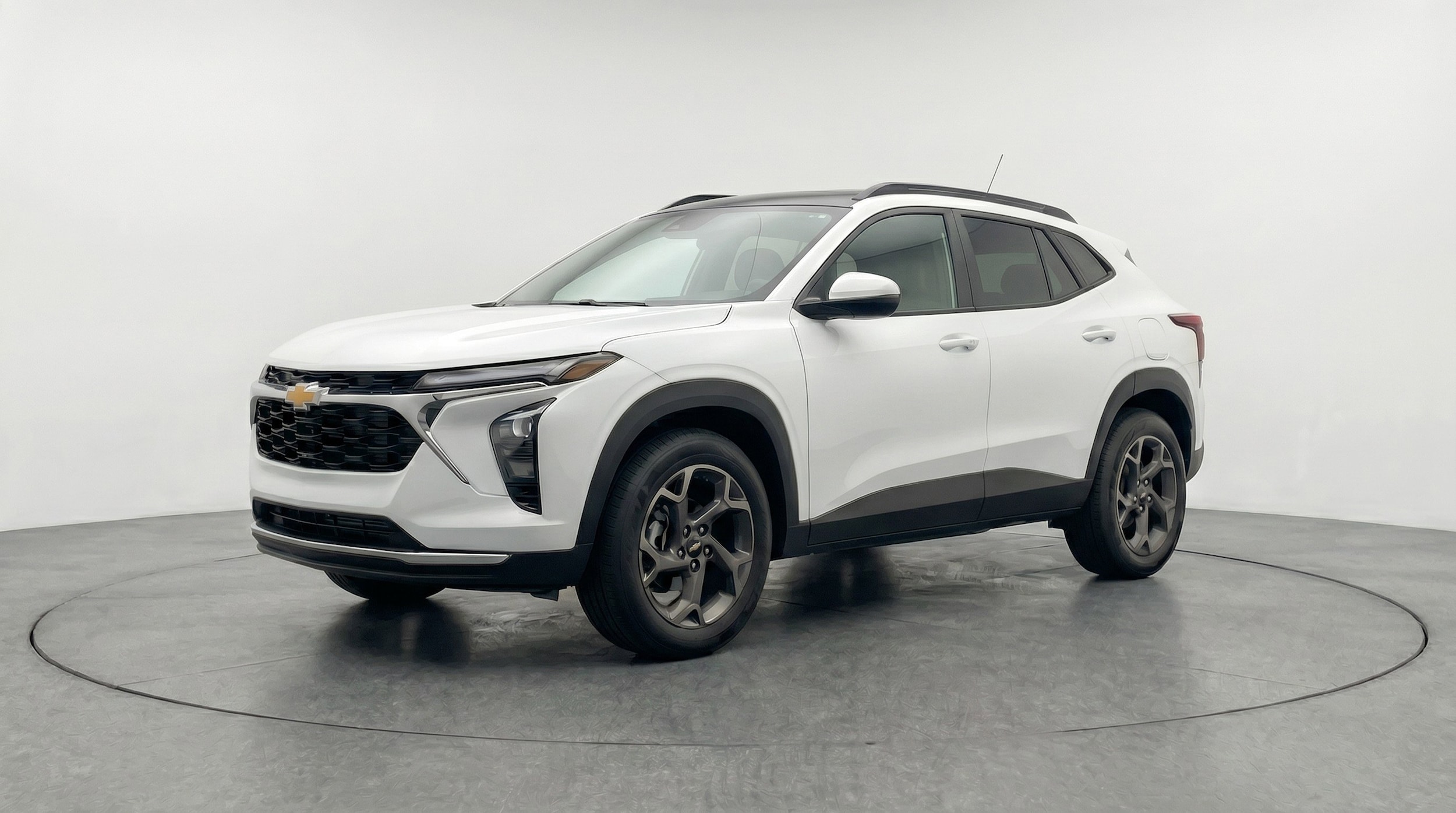 Thumbnail: 2025 Chevrolet Trax - 3
