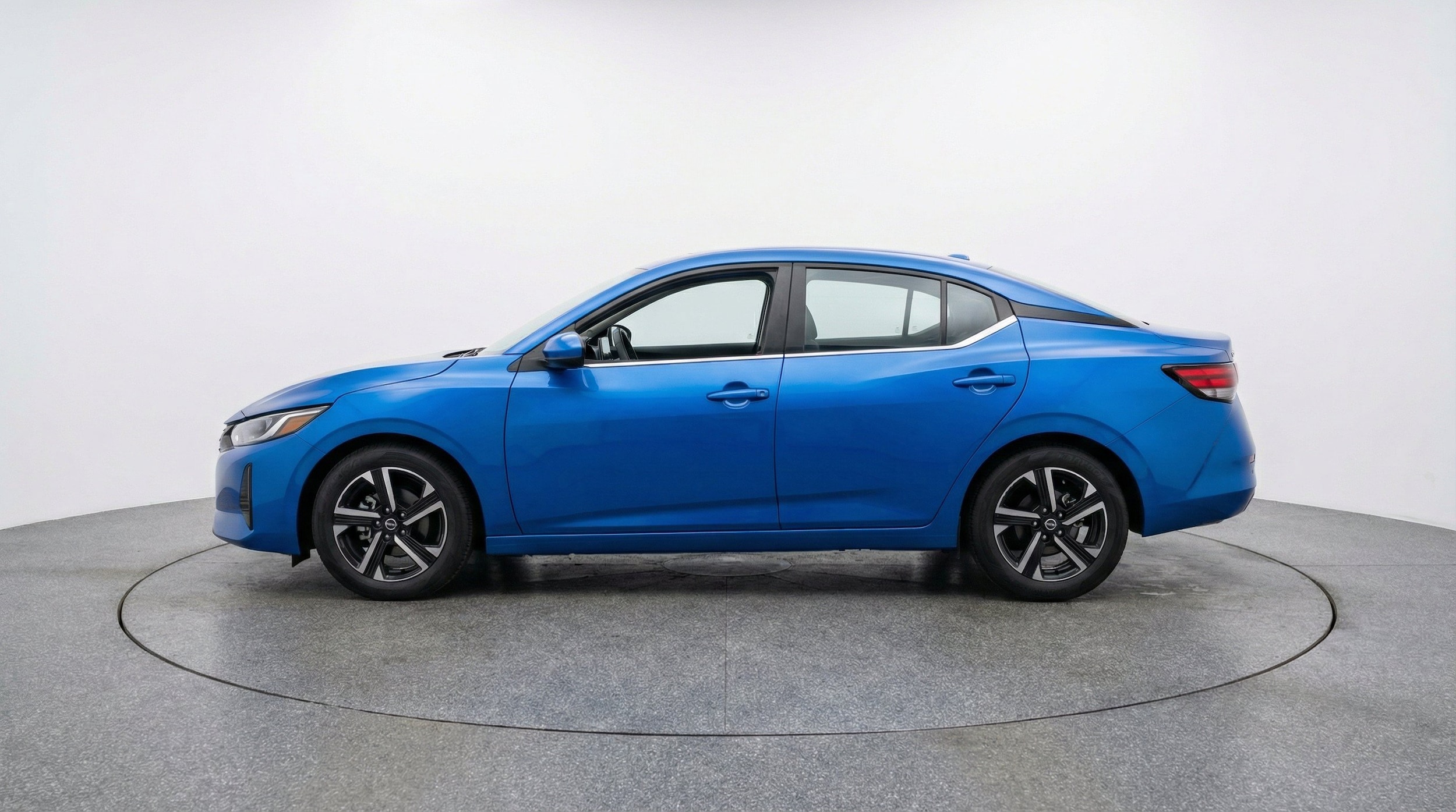 Thumbnail: 2025 Nissan Sentra - 5