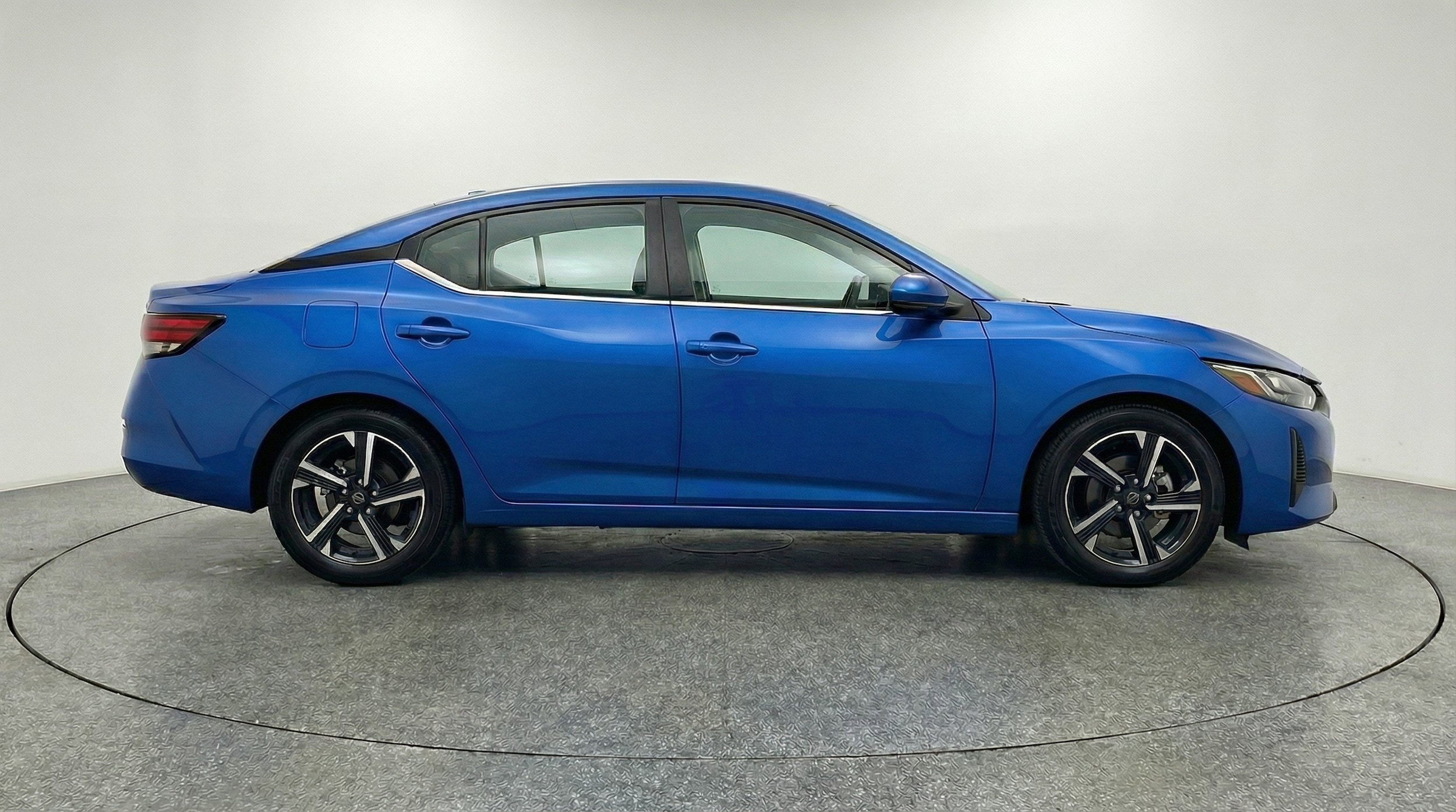 Thumbnail: 2025 Nissan Sentra - 11