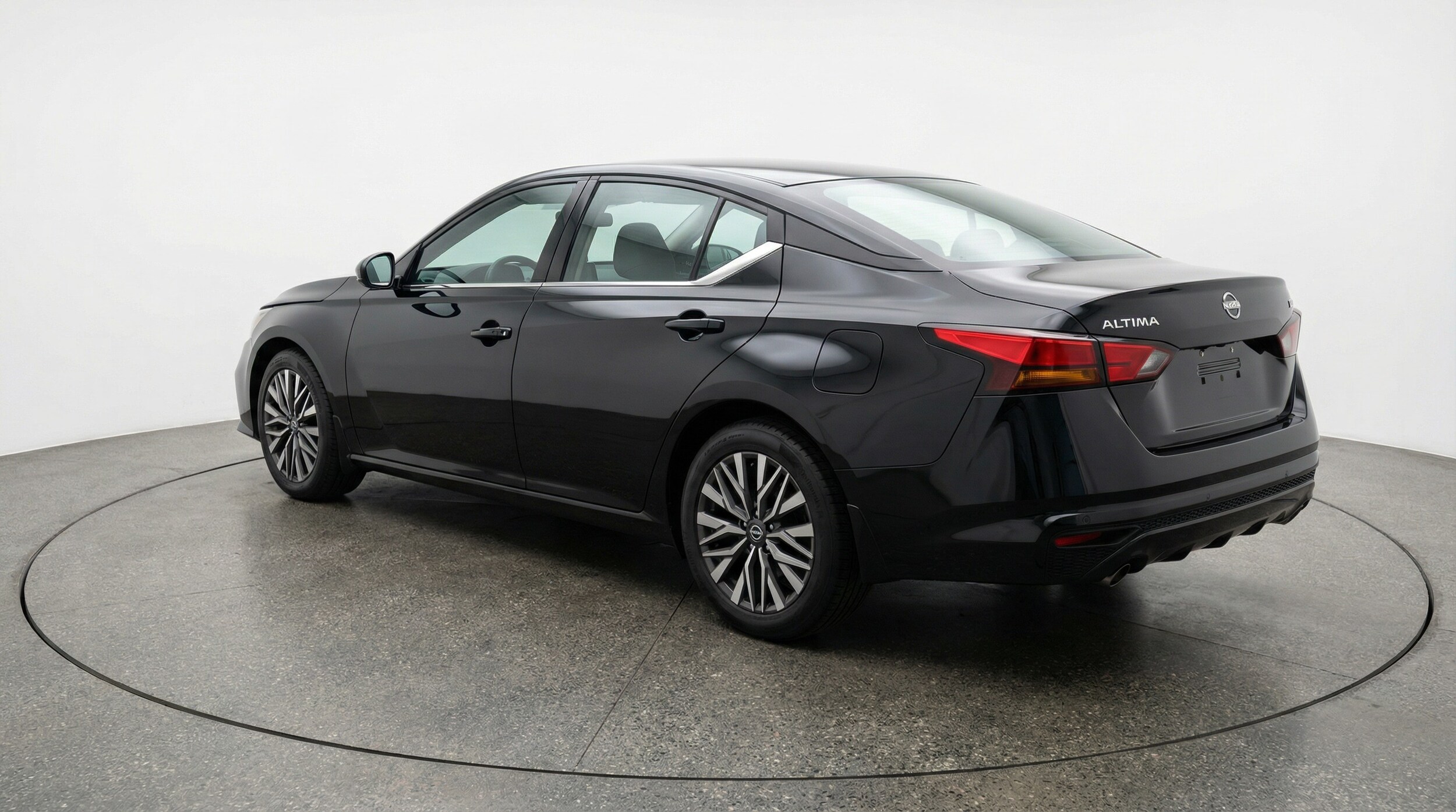 Thumbnail: 2025 Nissan Altima - 5