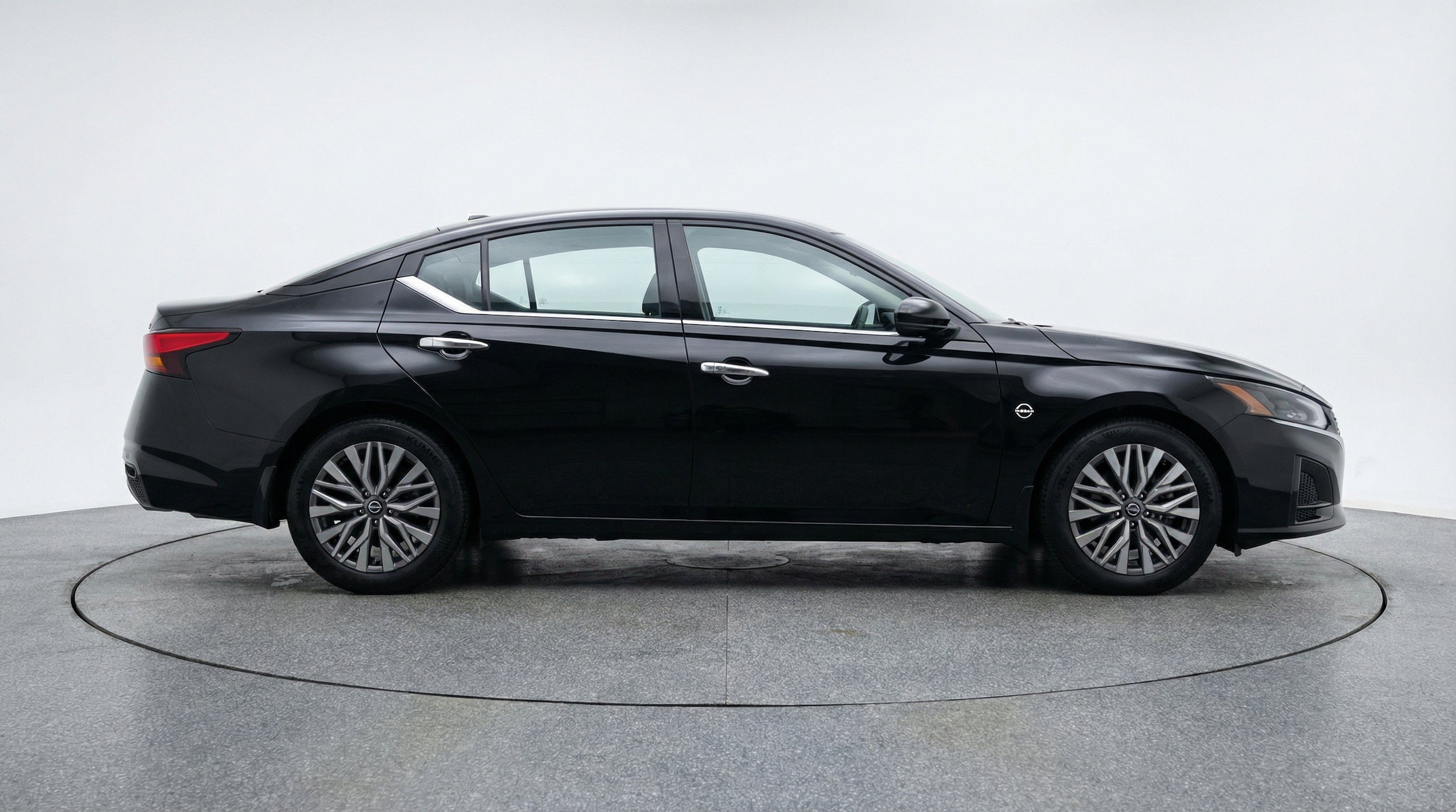 Thumbnail: 2025 Nissan Altima - 11