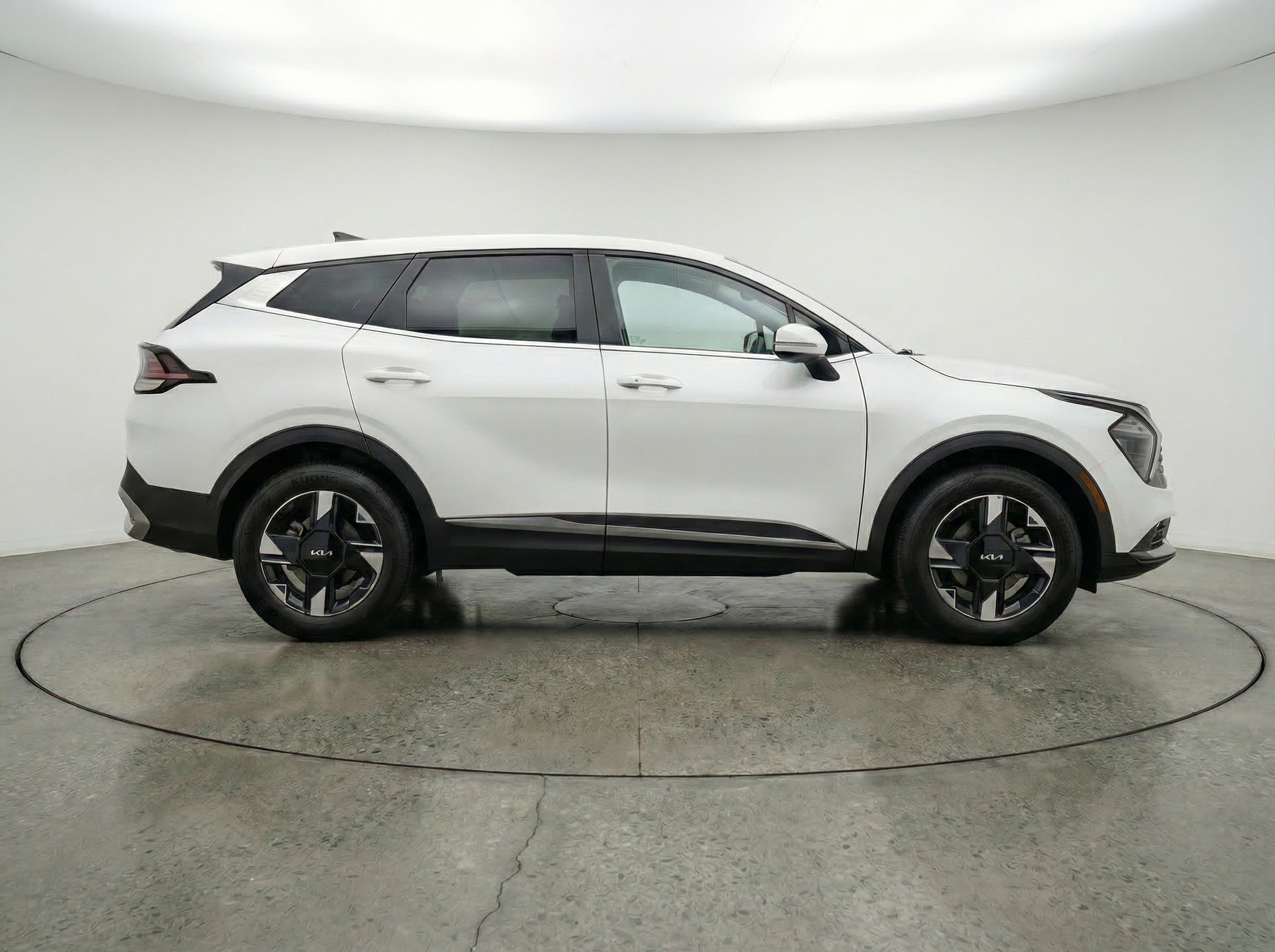 Thumbnail: 2026 Kia Sportage - 10