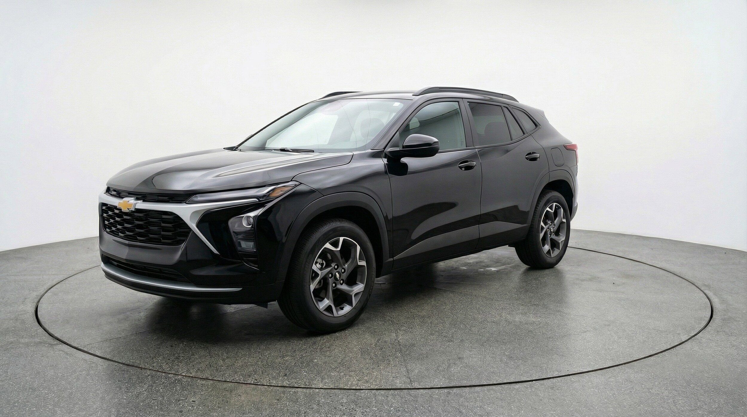 Thumbnail: 2025 Chevrolet Trax - 3