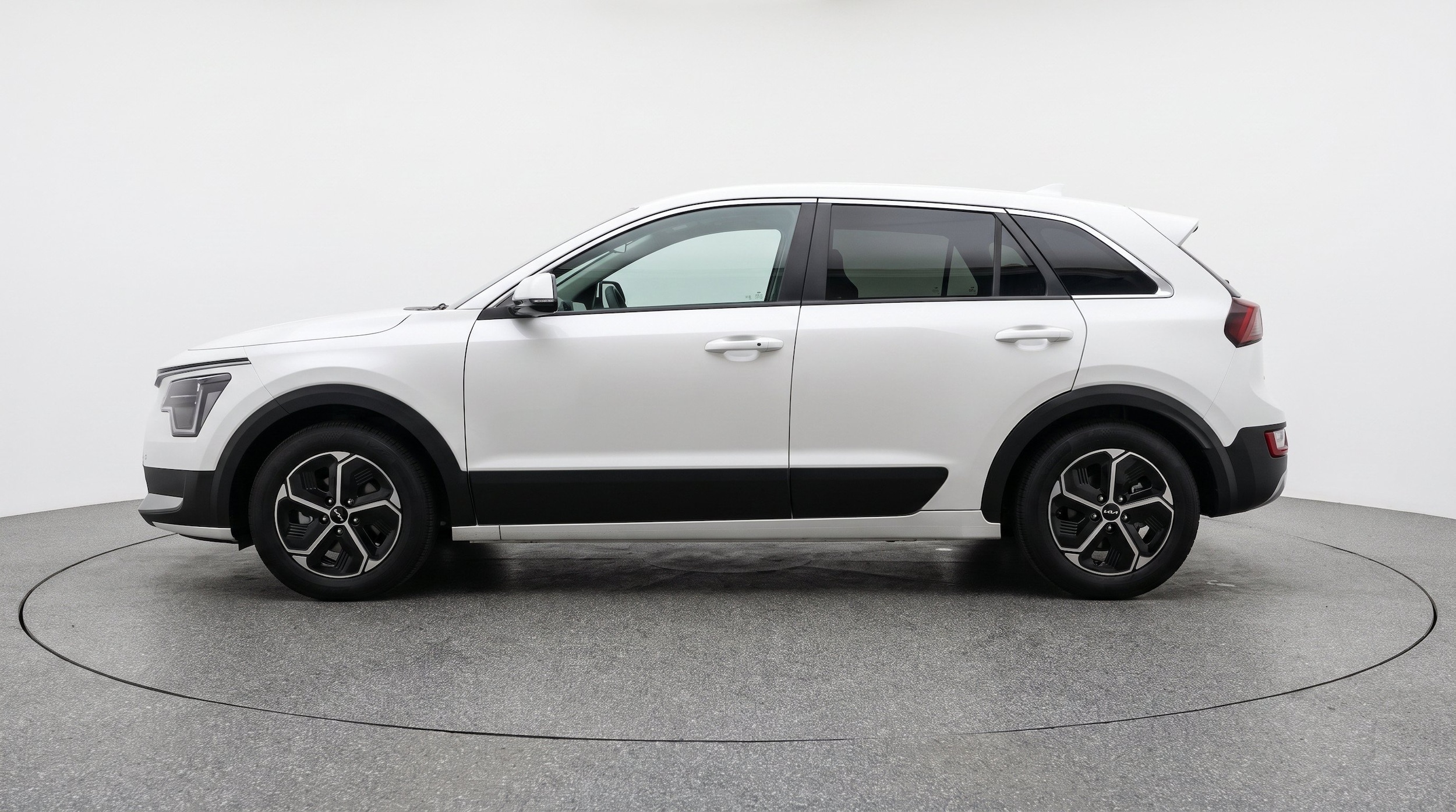 Thumbnail: 2026 Kia Niro - 5