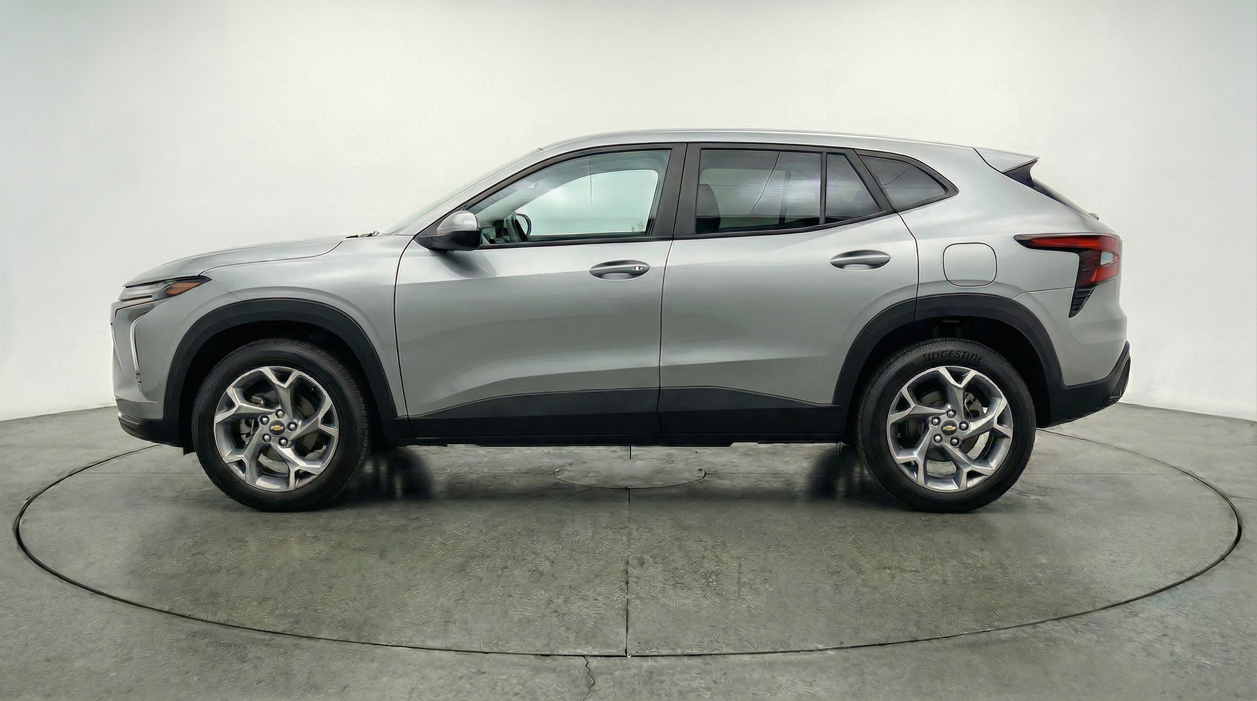 Thumbnail: 2025 Chevrolet Trax - 4