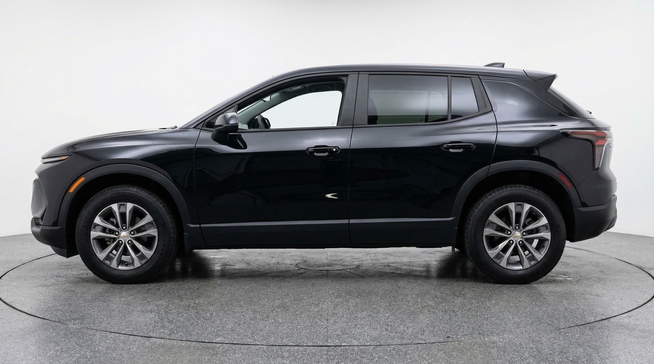 Thumbnail: 2025 Chevrolet Equinox - 4