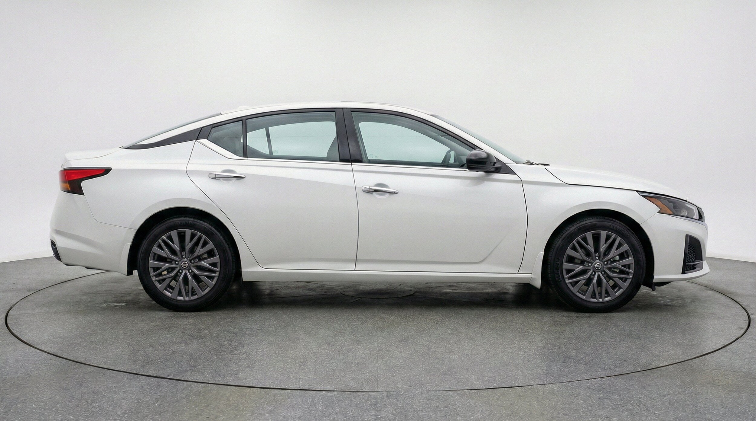 Thumbnail: 2025 Nissan Altima - 11