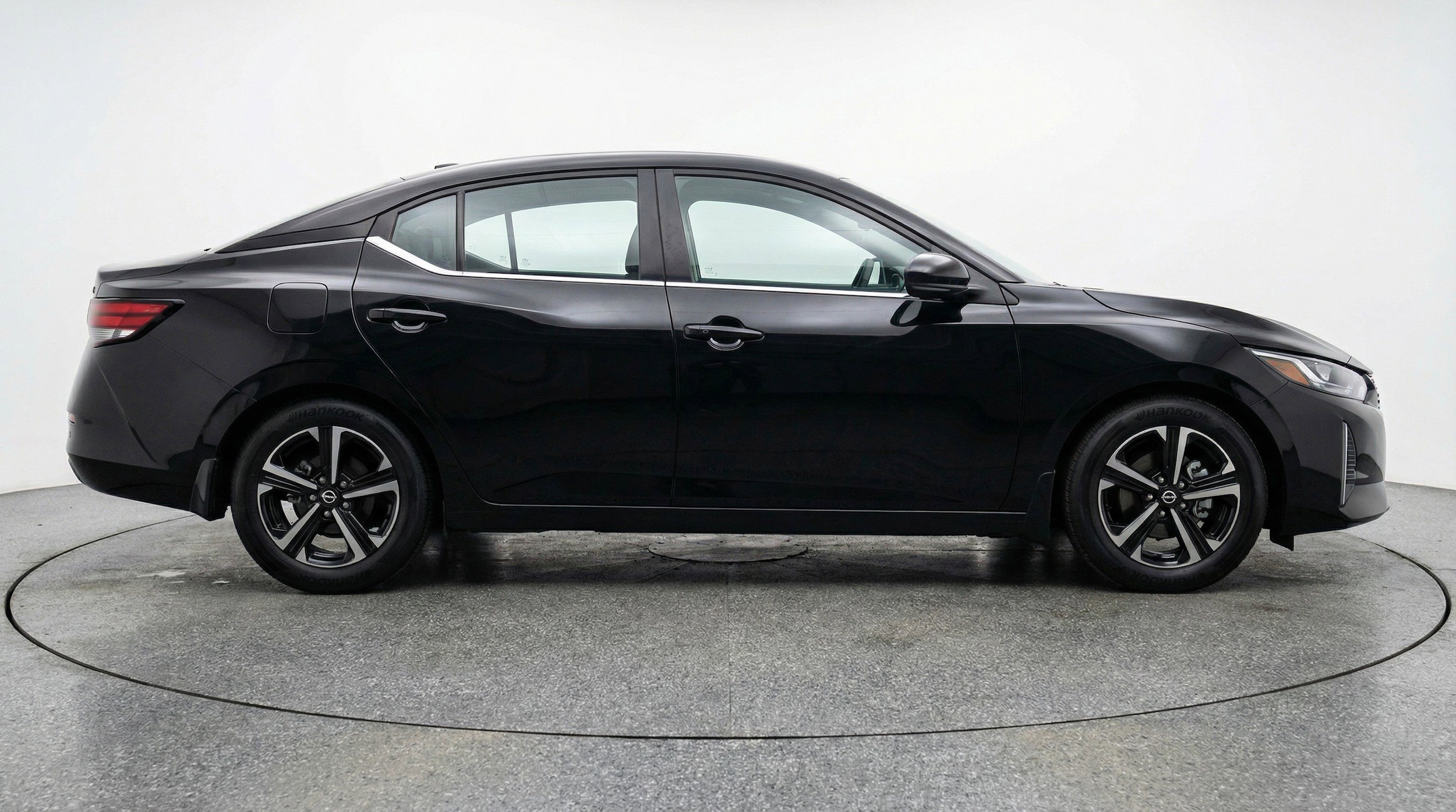 Thumbnail: 2025 Nissan Sentra - 11