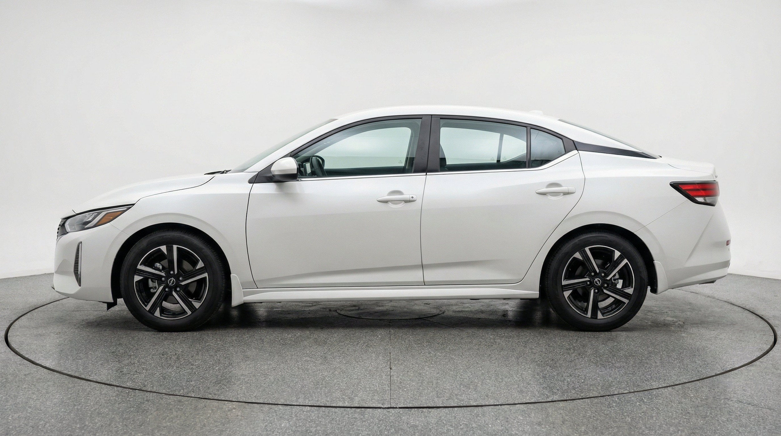 Thumbnail: 2025 Nissan Sentra - 5