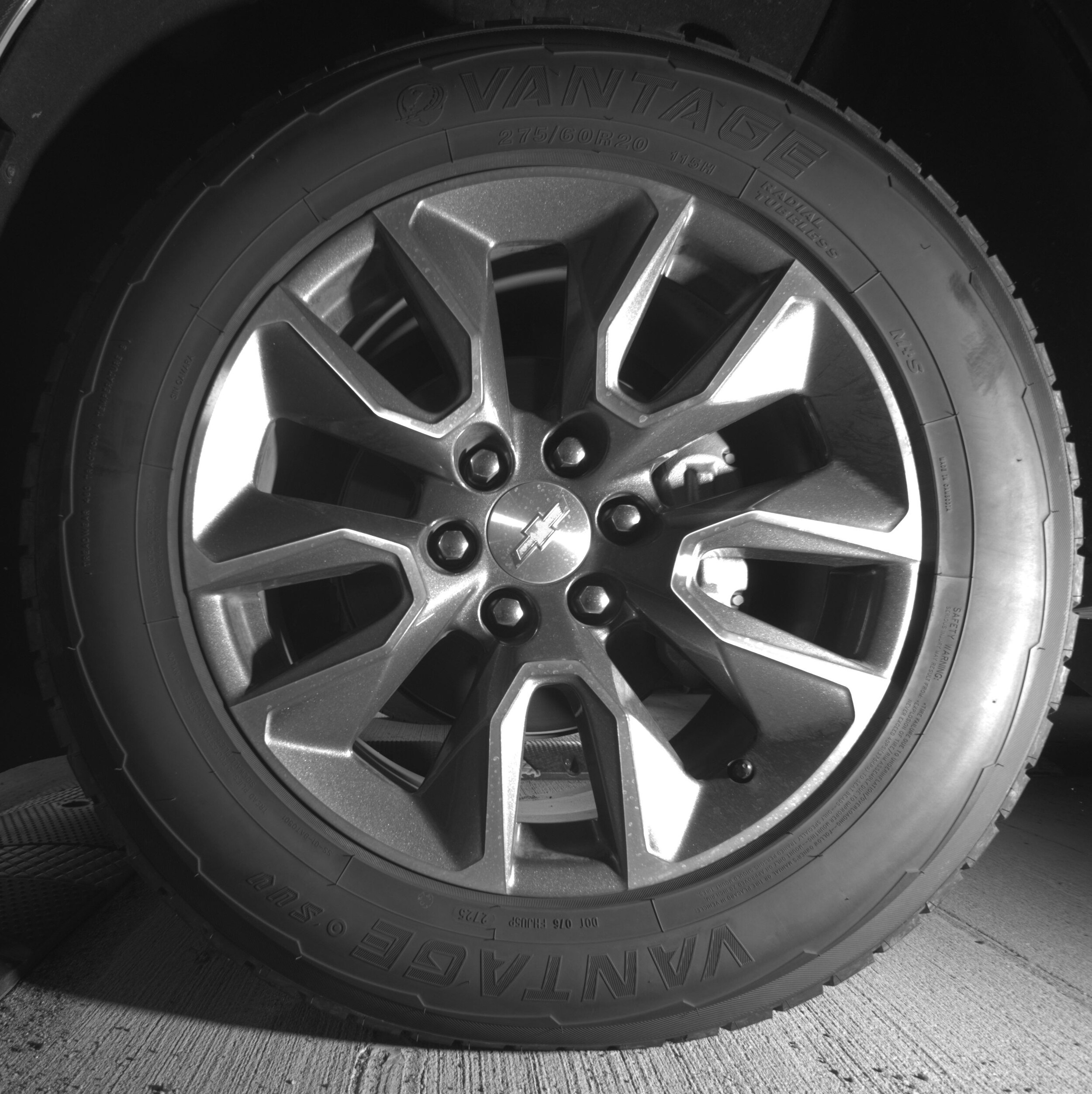 Thumbnail: 2023 Chevrolet Tahoe - 9