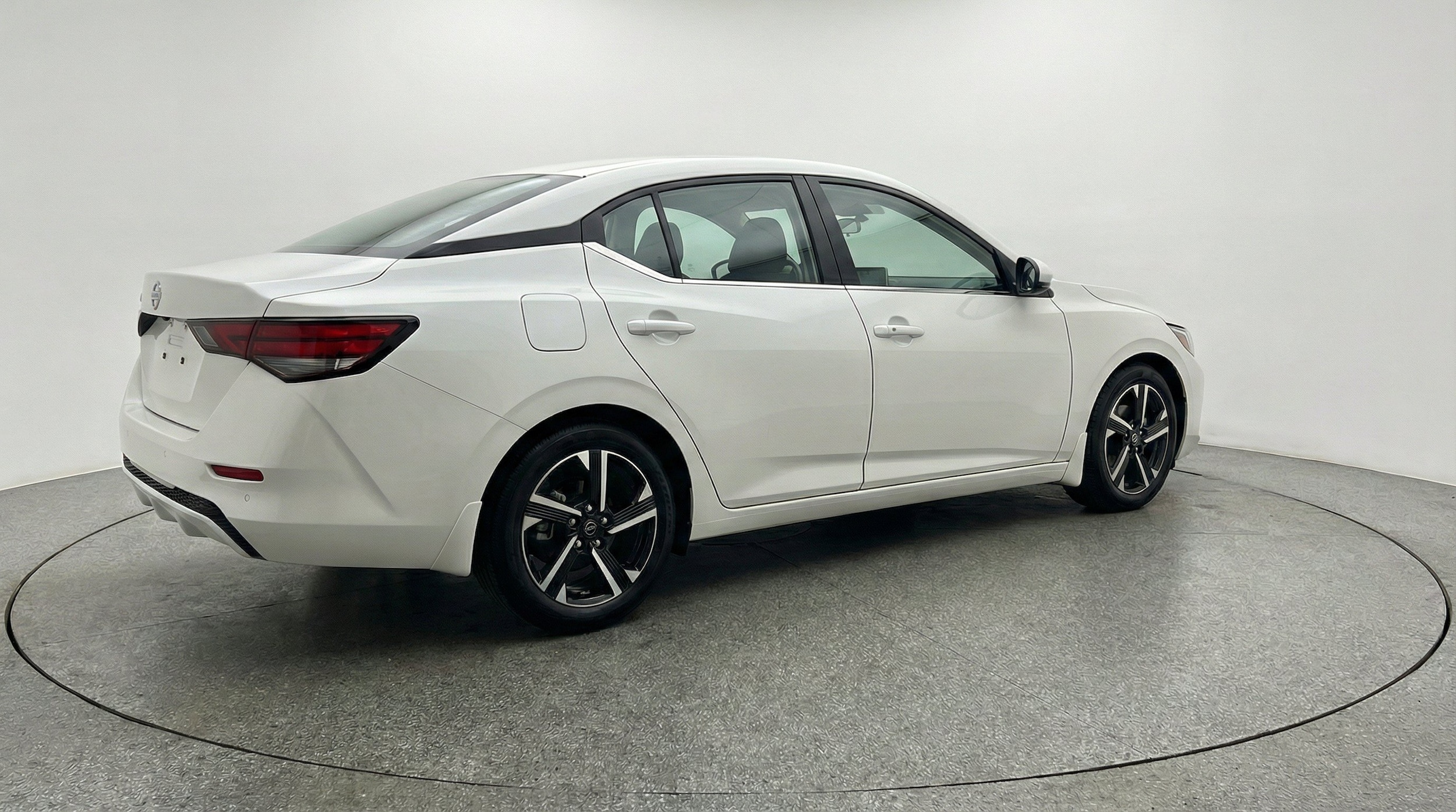 Thumbnail: 2025 Nissan Sentra - 9
