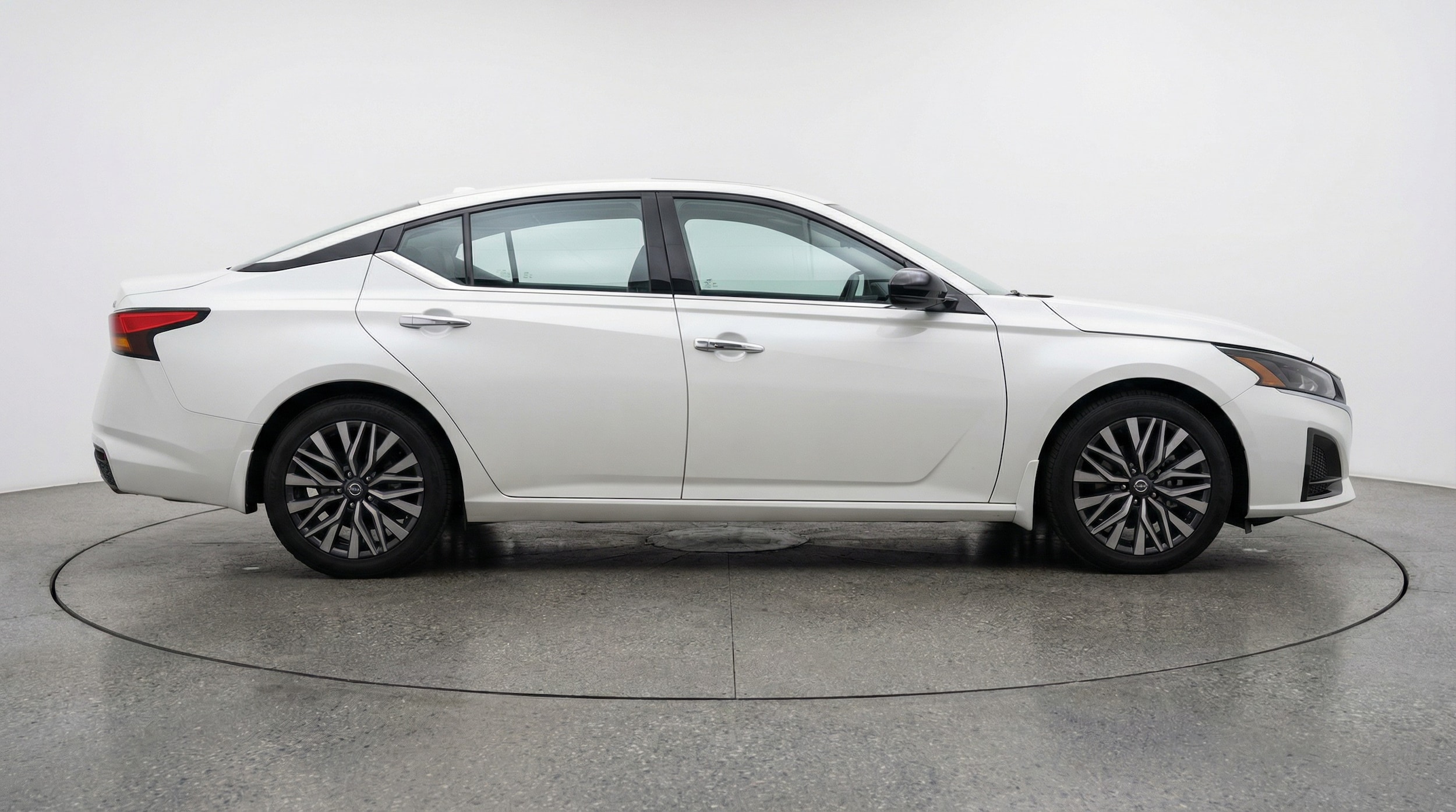 Thumbnail: 2025 Nissan Altima - 8