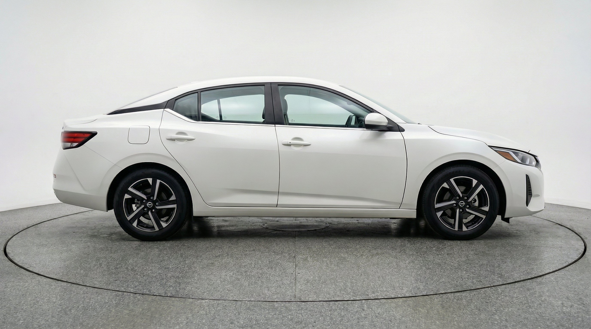 Thumbnail: 2025 Nissan Sentra - 11