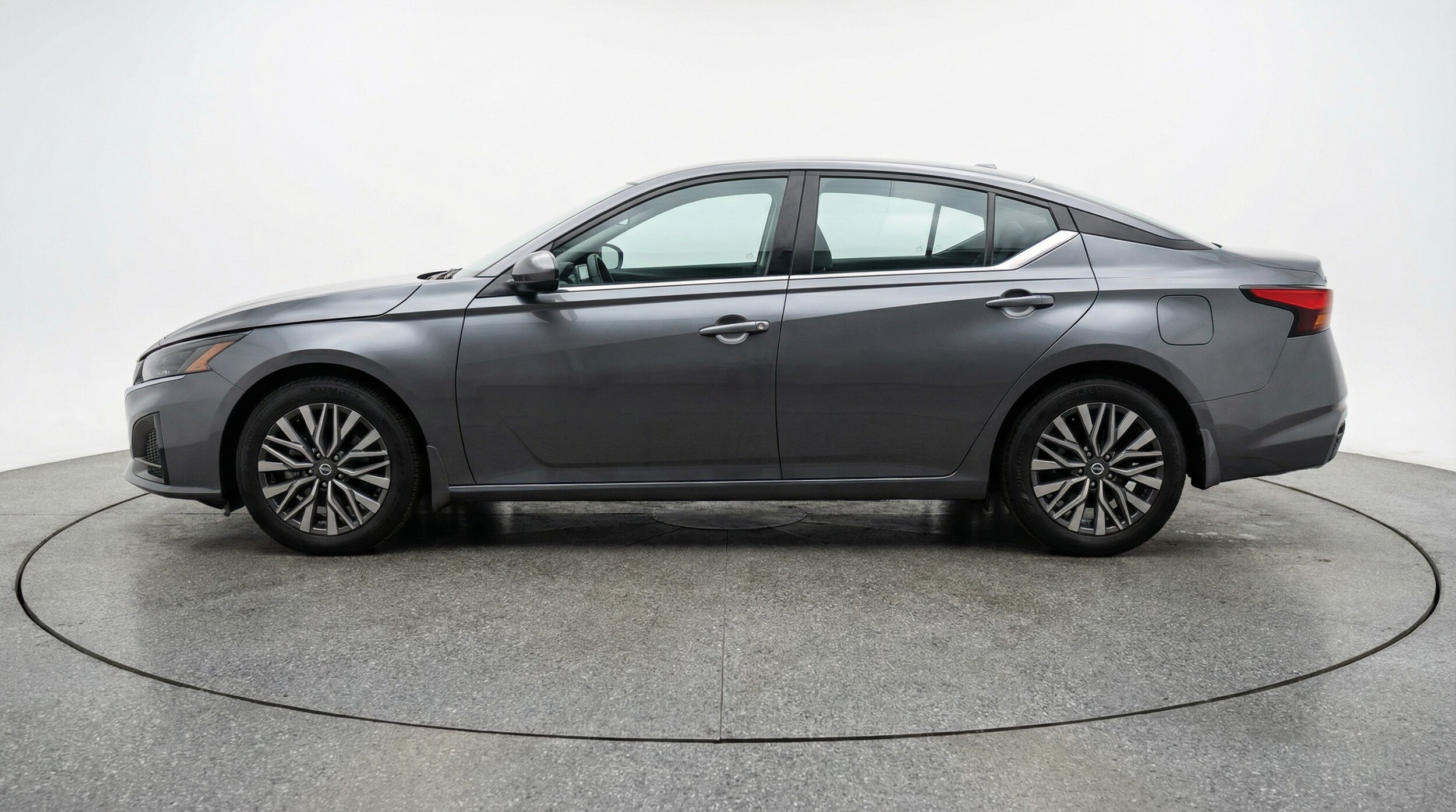 Thumbnail: 2025 Nissan Altima - 4