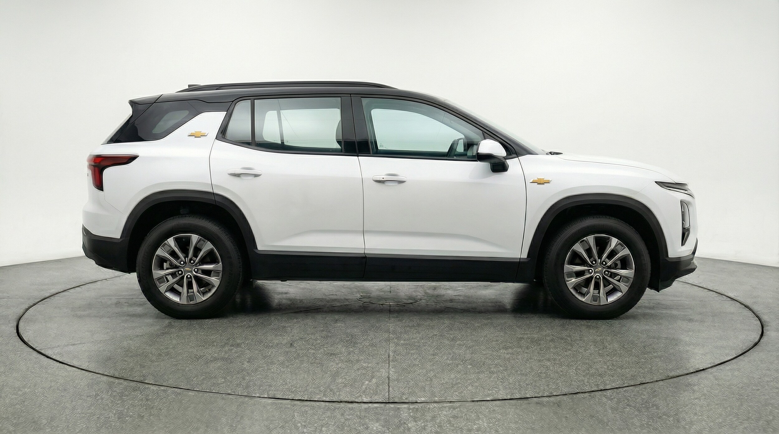 Thumbnail: 2025 Chevrolet Equinox - 8