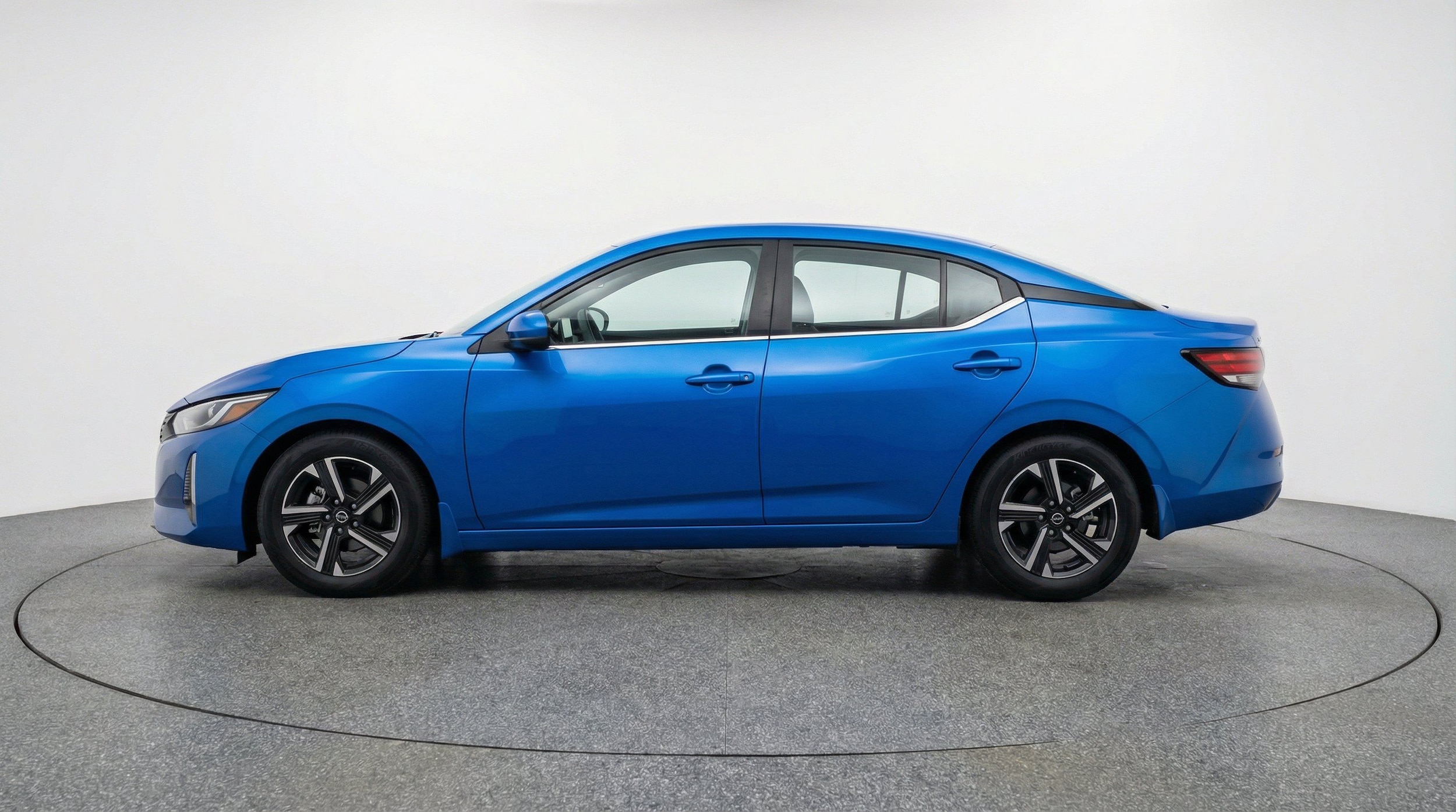 Thumbnail: 2025 Nissan Sentra - 5