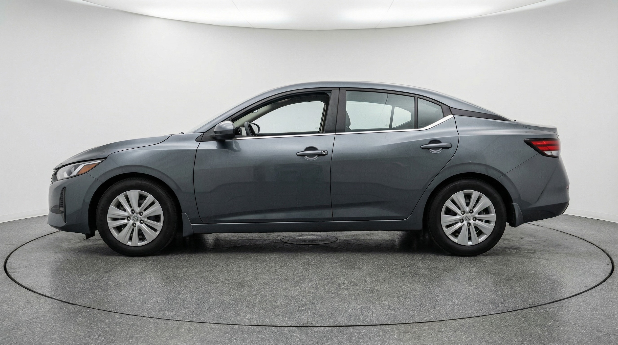 Thumbnail: 2025 Nissan Sentra - 4