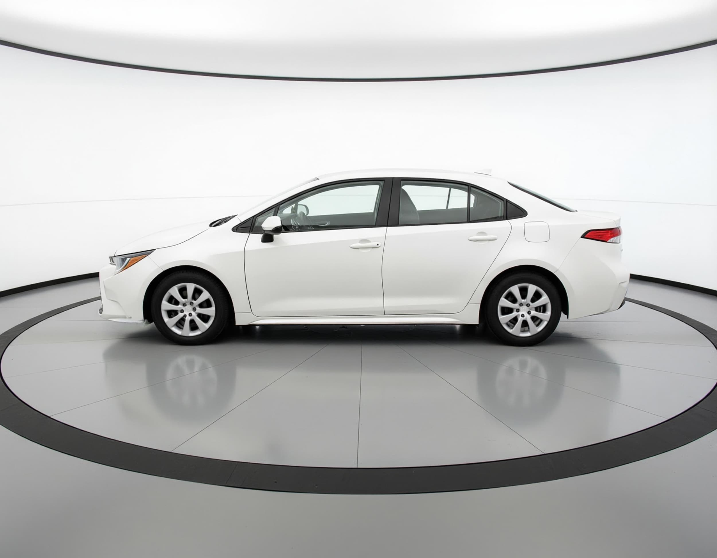 Thumbnail: 2025 Toyota Corolla - 4