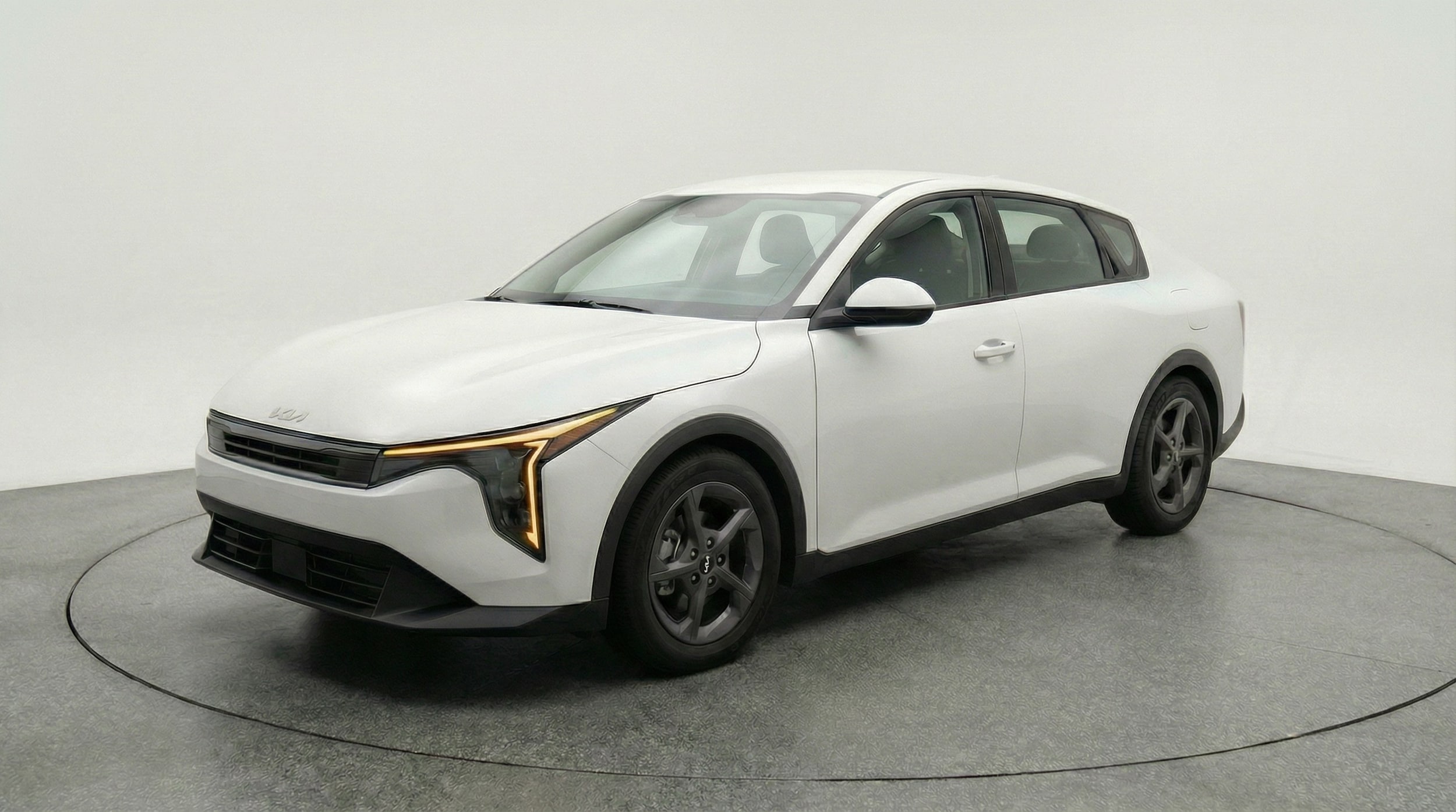 Thumbnail: 2025 Kia K4 - 3