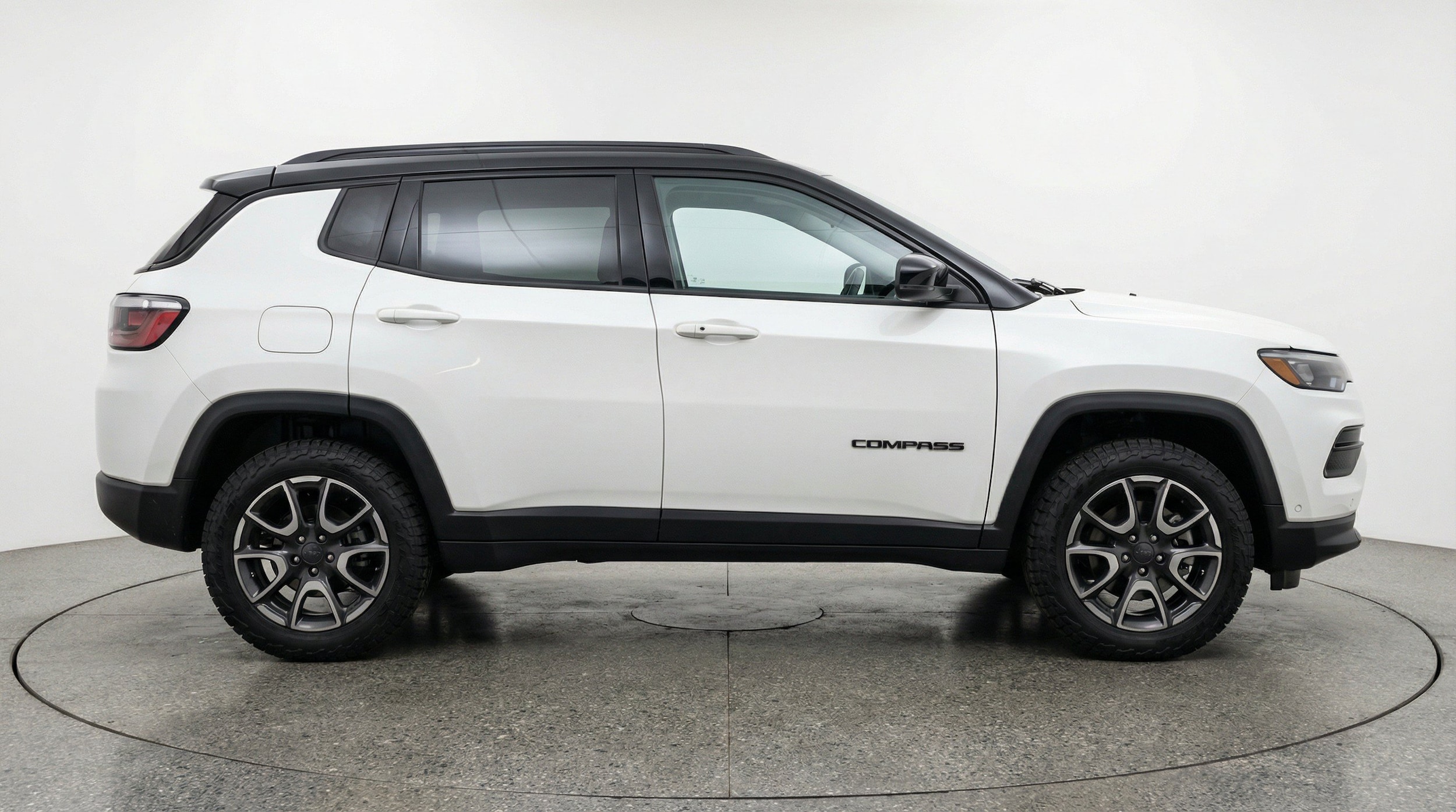 Thumbnail: 2025 Jeep Compass - 10