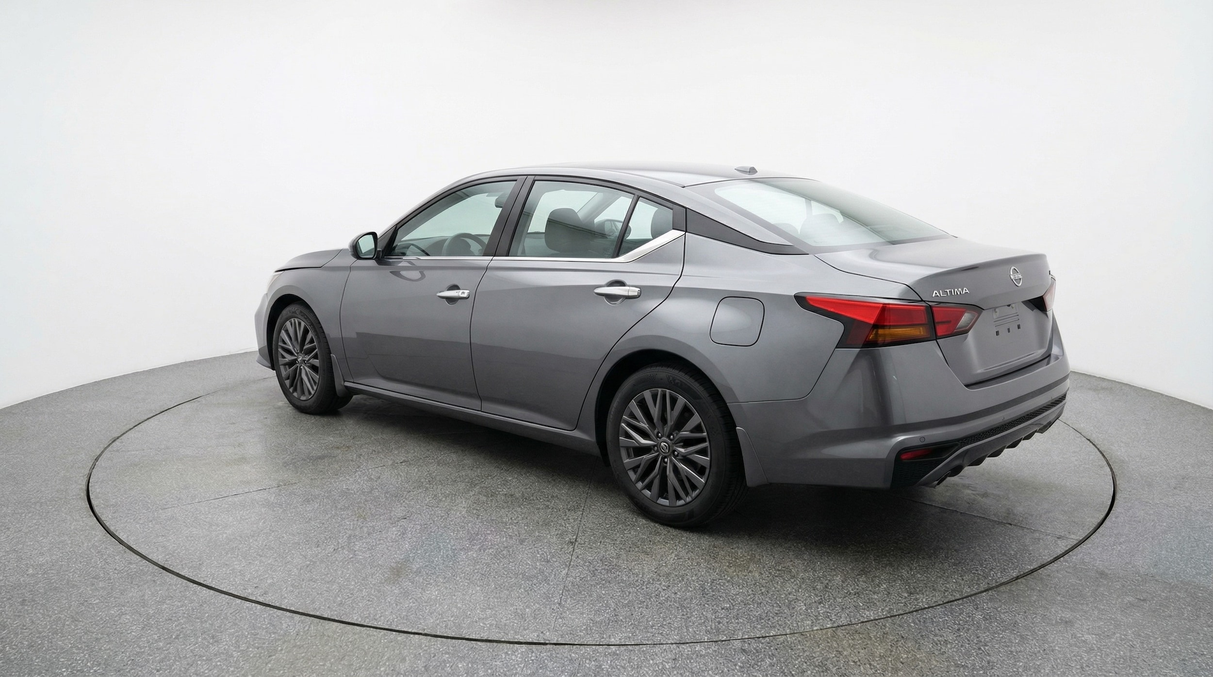 Thumbnail: 2025 Nissan Altima - 5