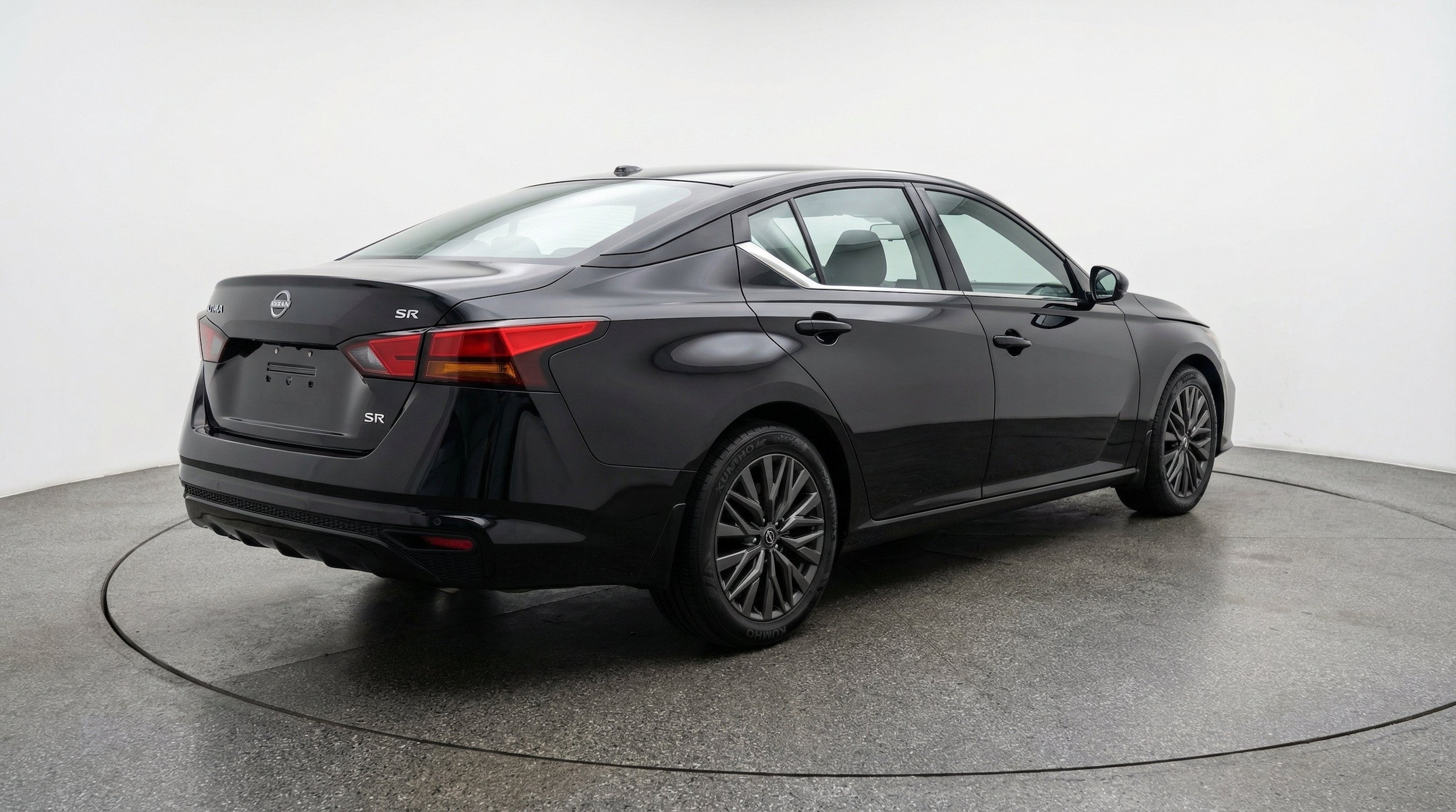 Thumbnail: 2025 Nissan Altima - 9