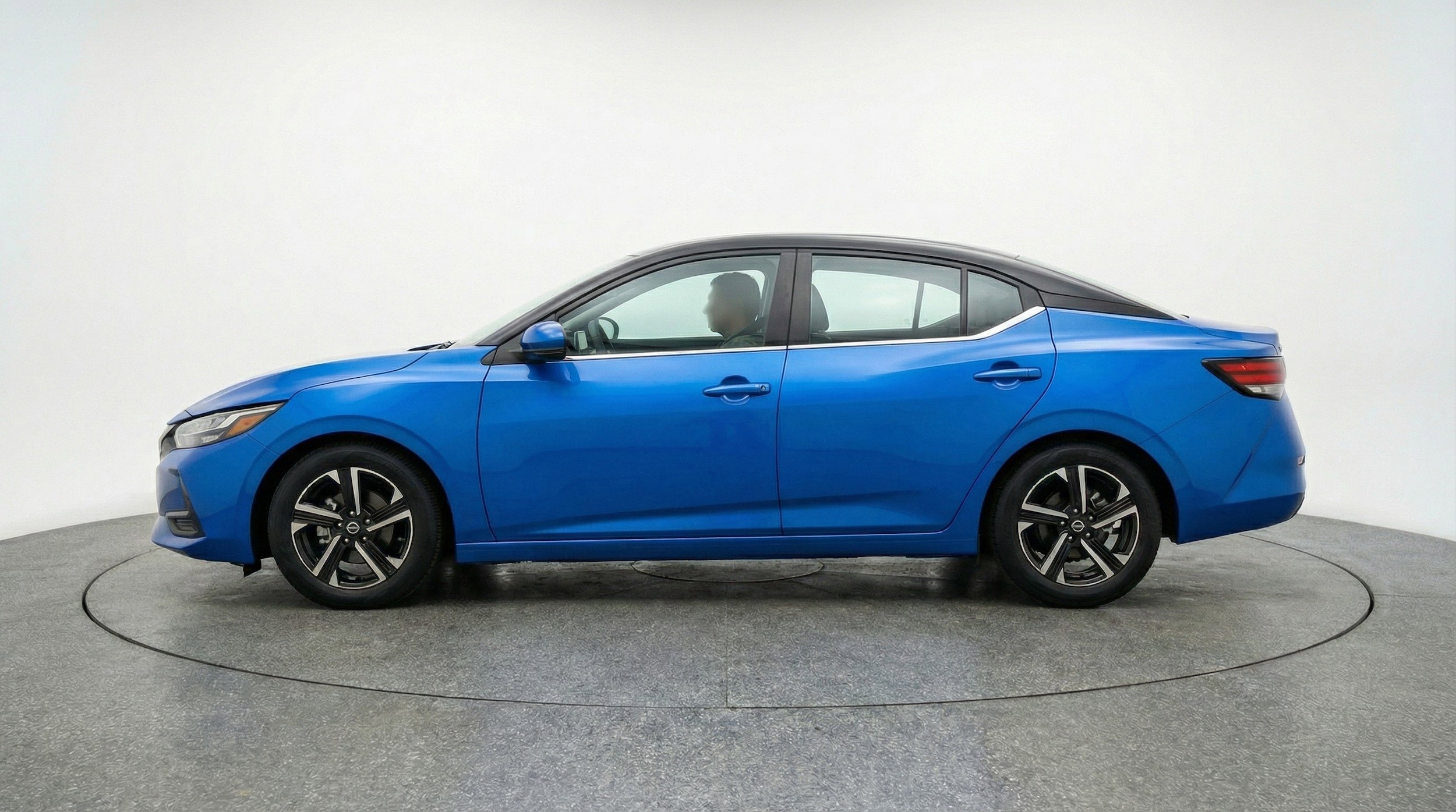 Thumbnail: 2025 Nissan Sentra - 5