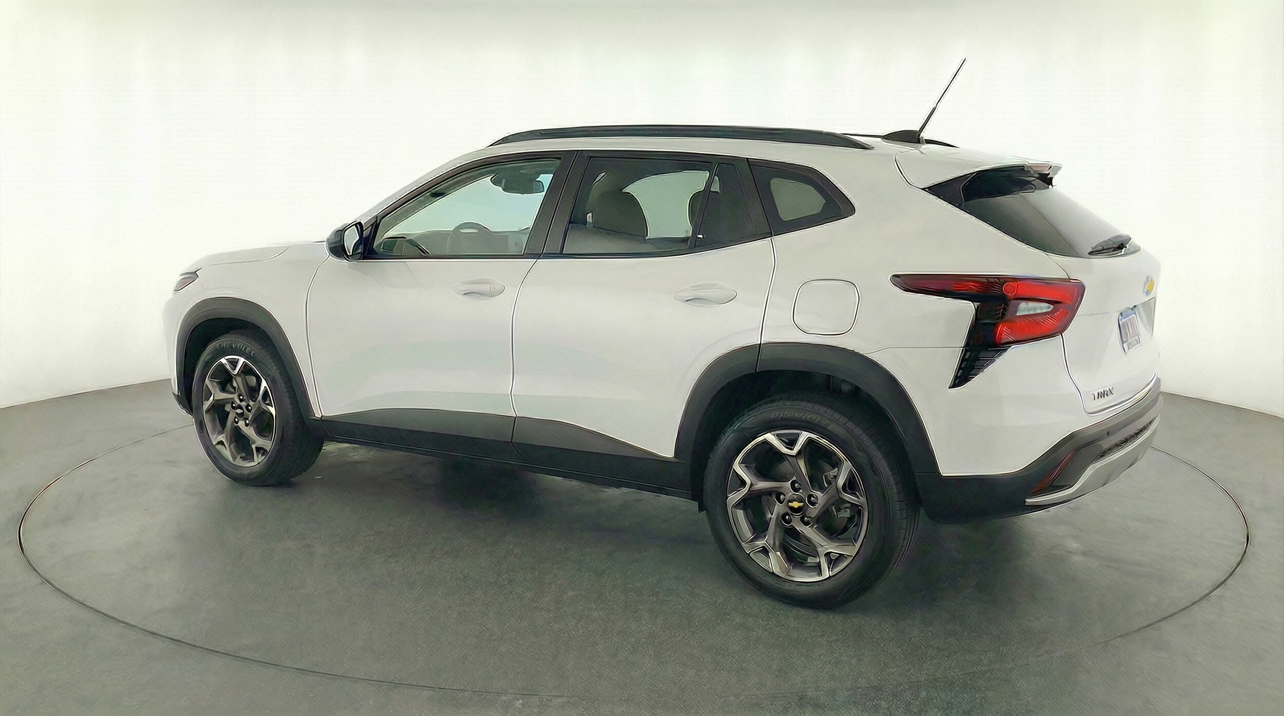Thumbnail: 2025 Chevrolet Trax - 5