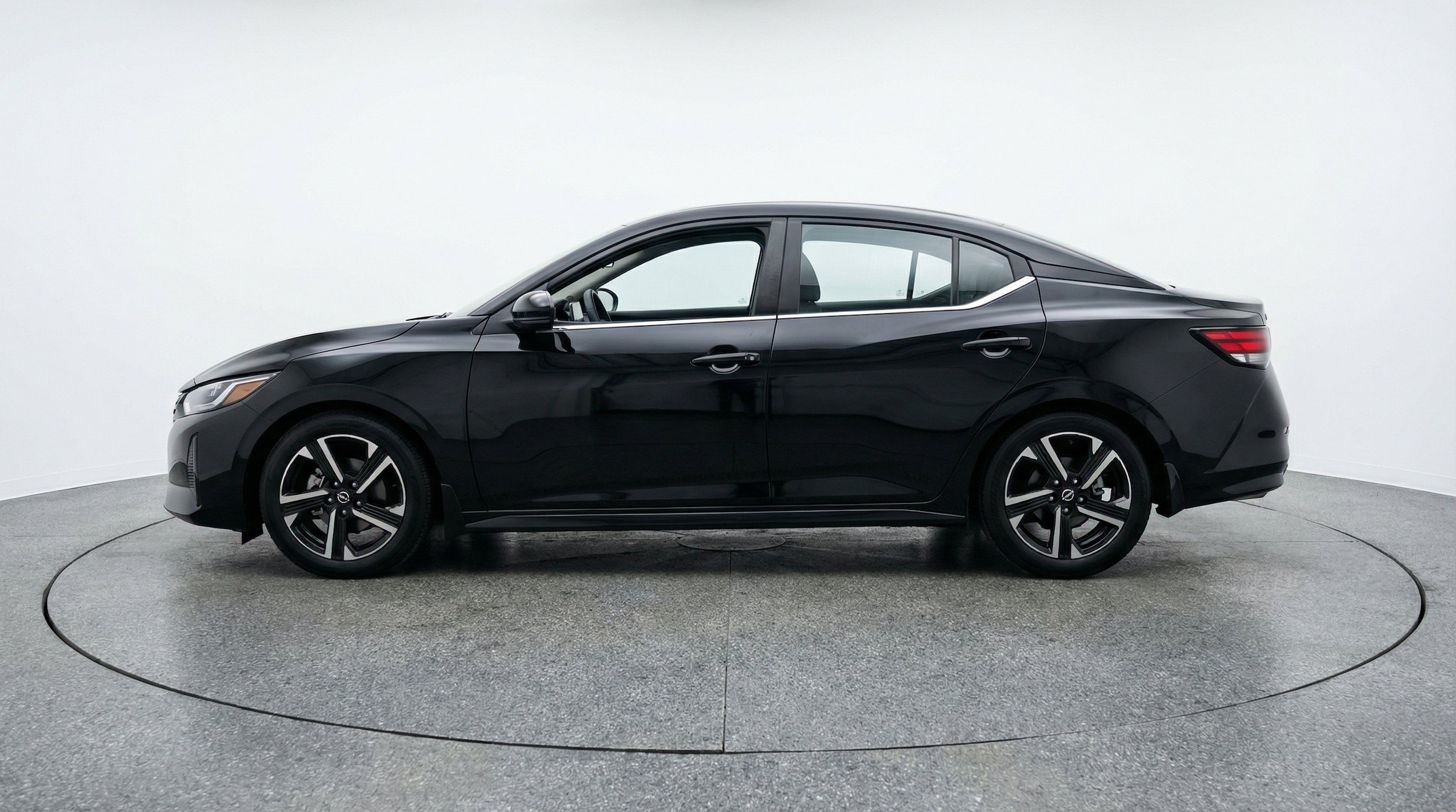 Thumbnail: 2025 Nissan Sentra - 5