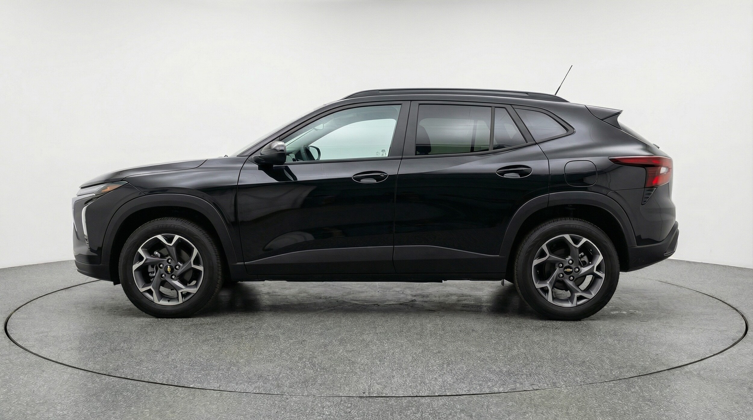 Thumbnail: 2025 Chevrolet Trax - 4