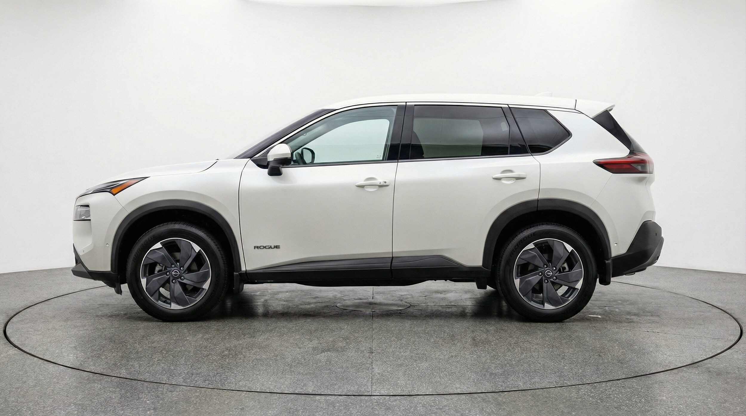 Thumbnail: 2025 Nissan Rogue - 4