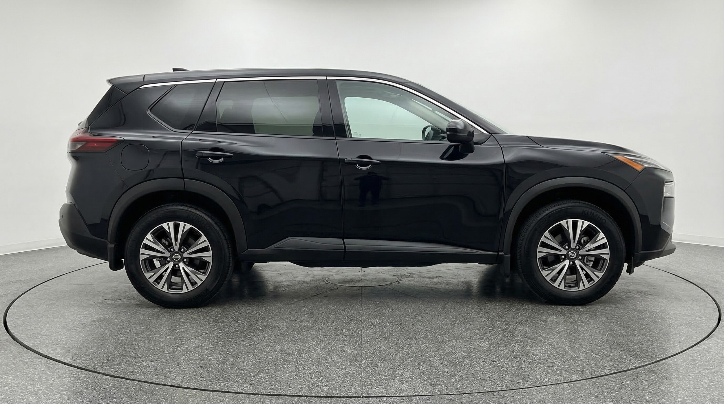 Thumbnail: 2023 Nissan Rogue - 8